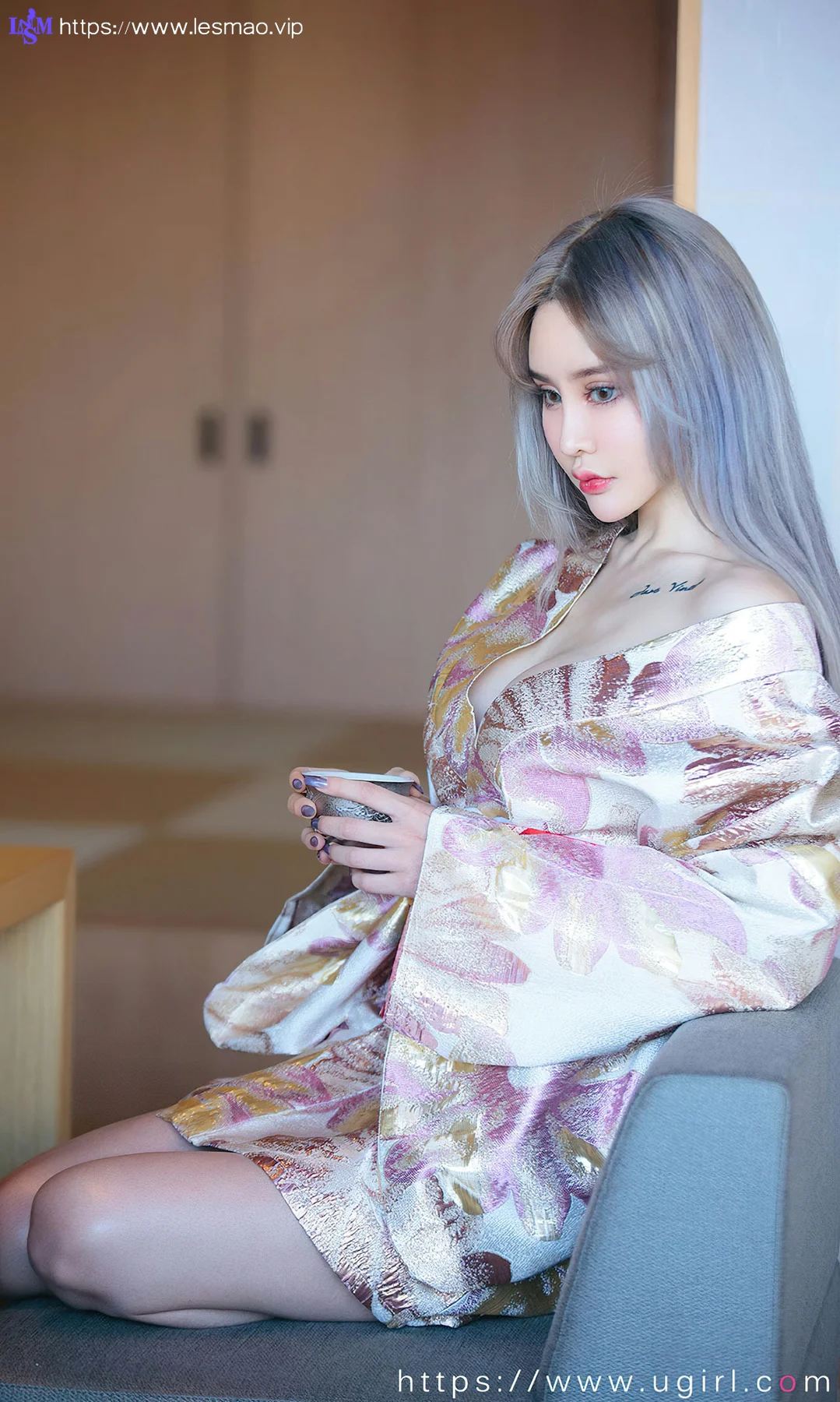 UGirls 爱尤物 No.2440 青树 枫最红时 - 17