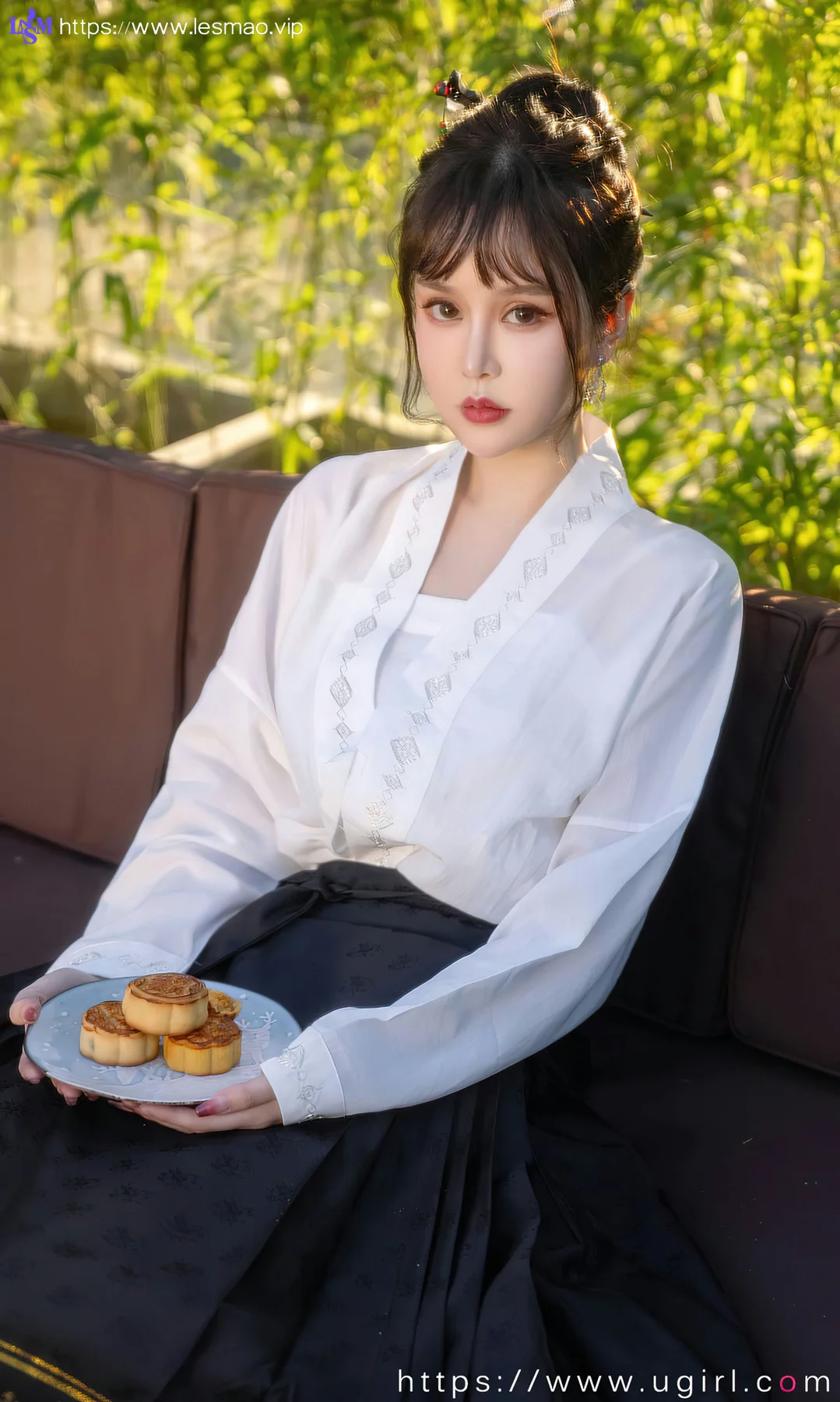 UGirls 爱尤物 No.2674 青树 节日主题写真 - 15
