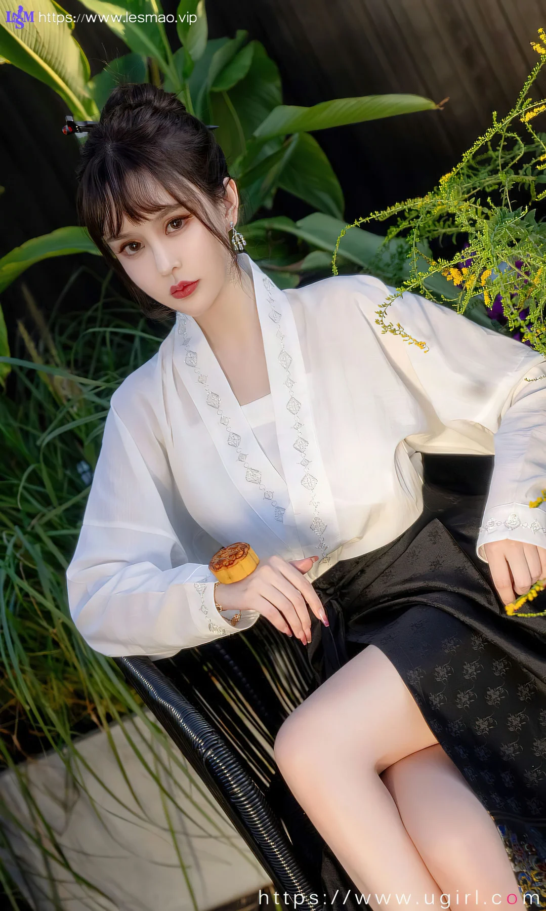 UGirls 爱尤物 No.2674 青树 节日主题写真 - 17