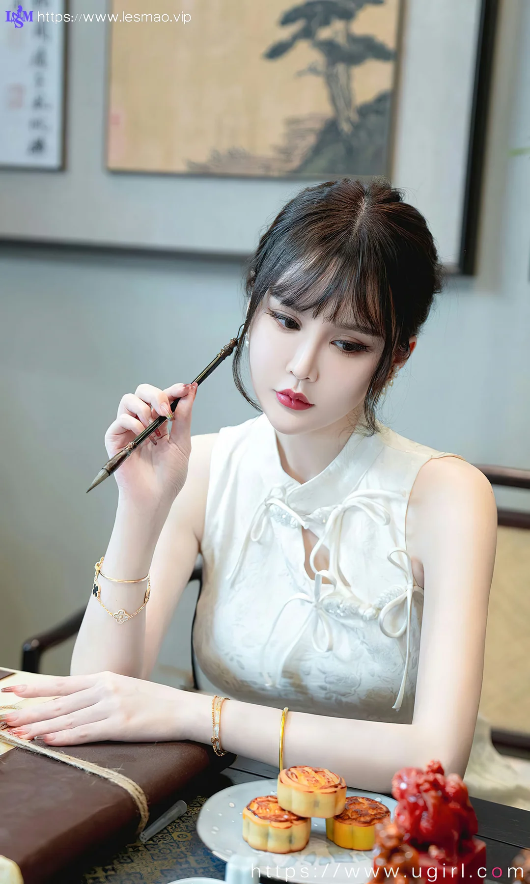 UGirls 爱尤物 No.2674 青树 节日主题写真 - 19