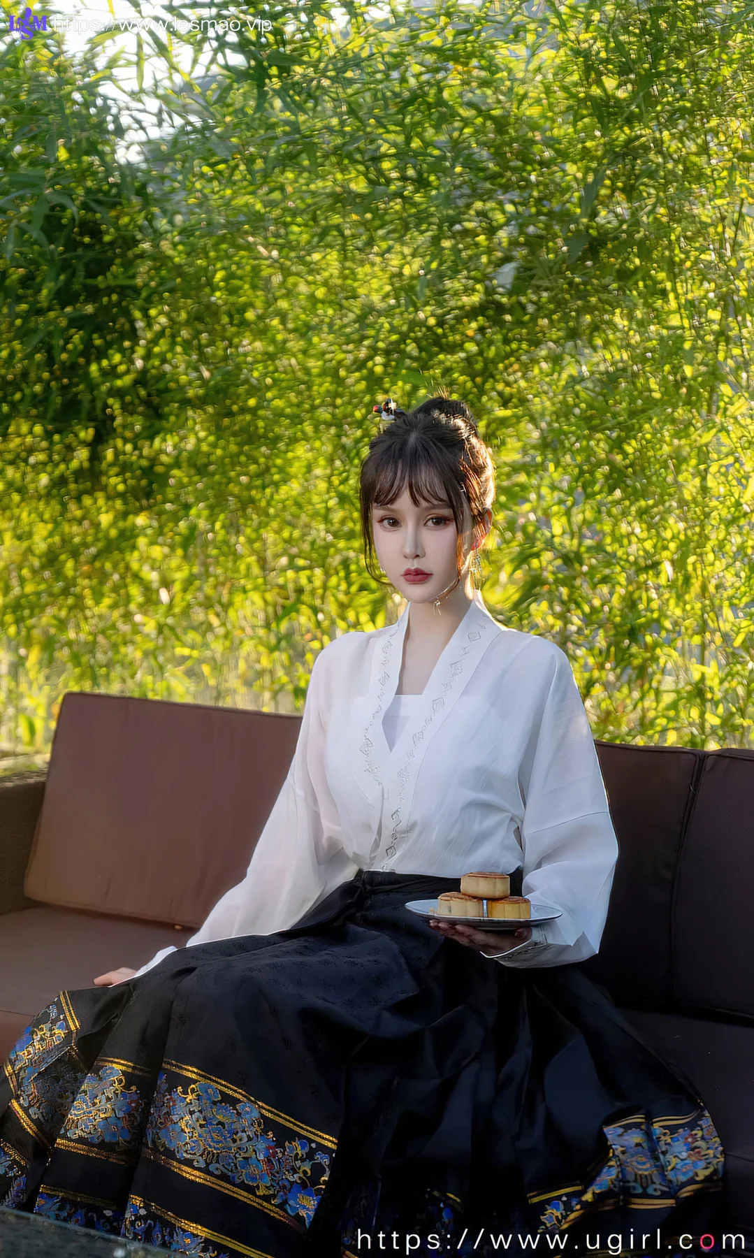 UGirls 爱尤物 No.2674 青树 节日主题写真 - 20