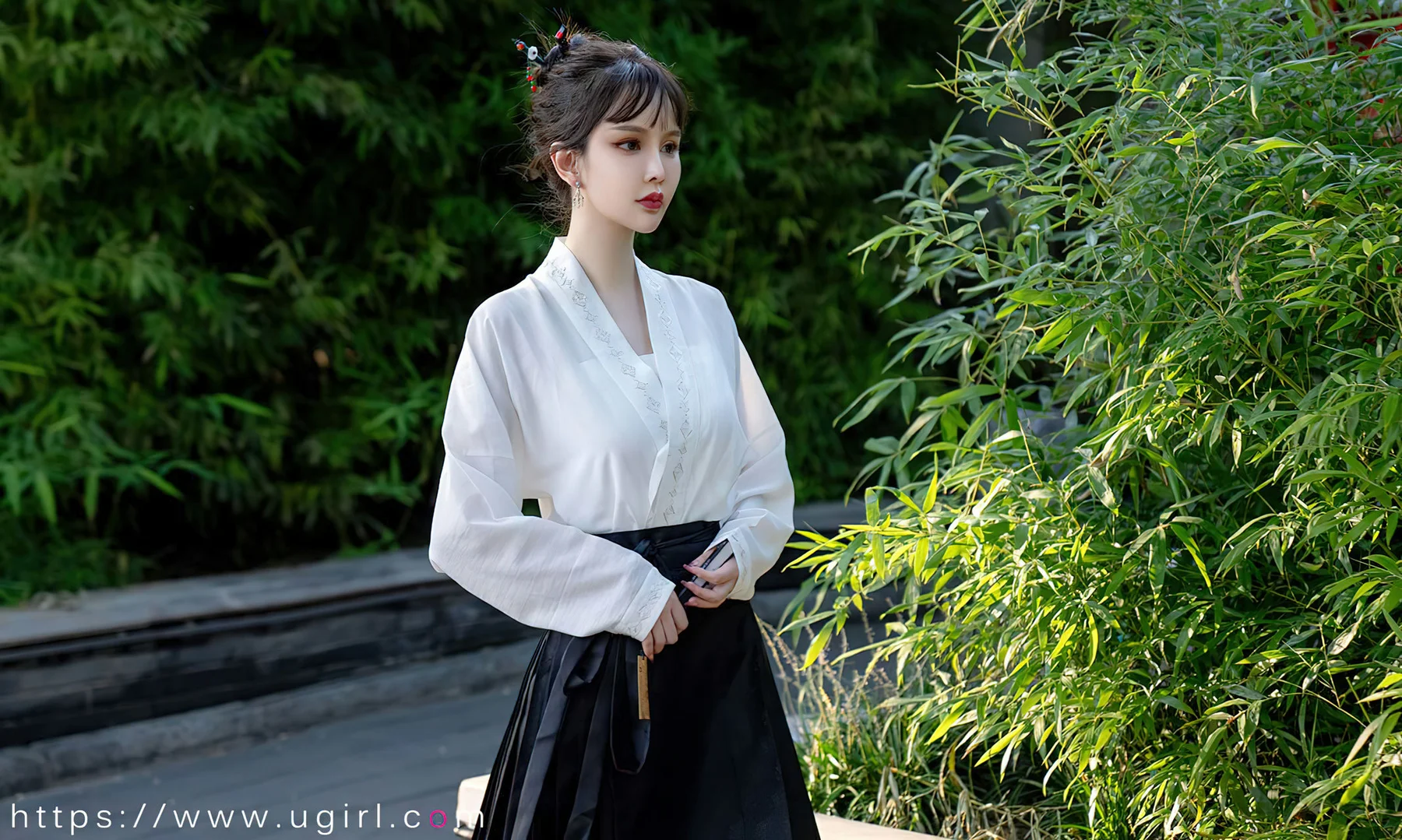 UGirls 爱尤物 No.2674 青树 节日主题写真 - 30