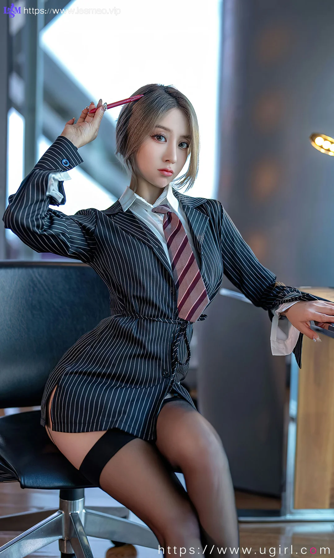 UGirls 爱尤物 No.2702 筱慧 西装加黑丝 - 12