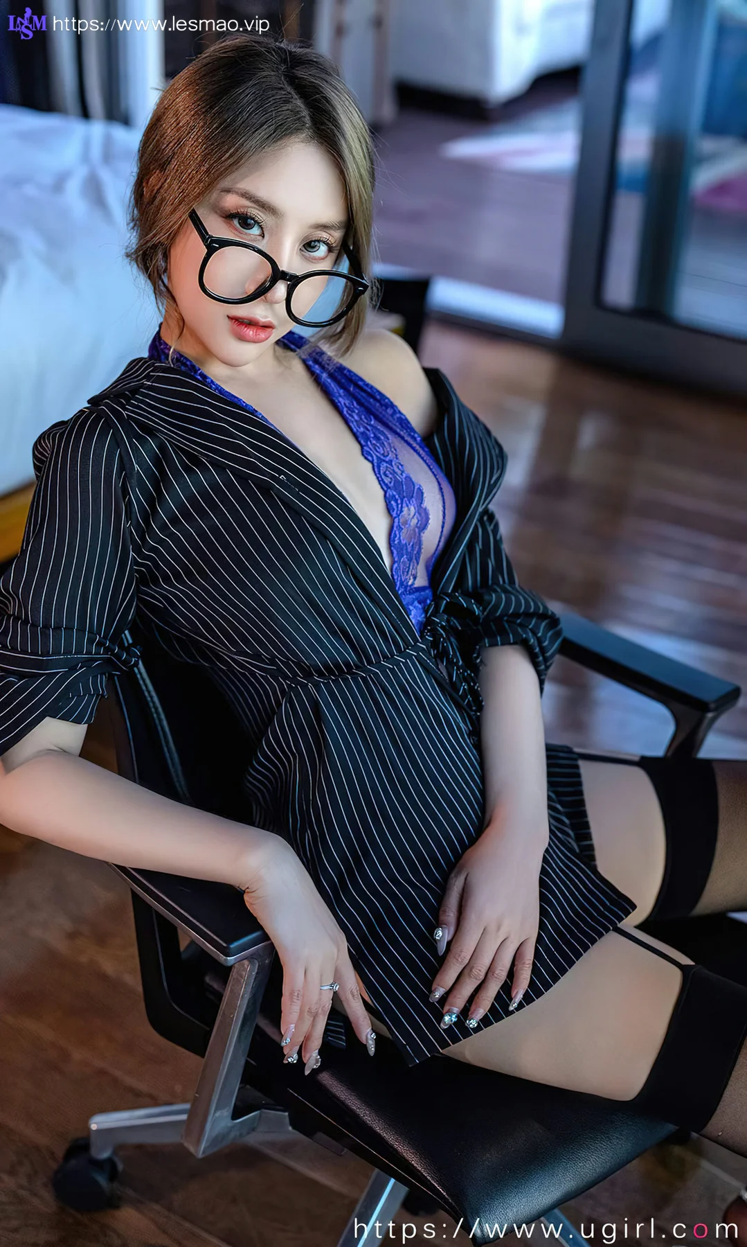 UGirls 爱尤物 No.2702 筱慧 西装加黑丝 - 23