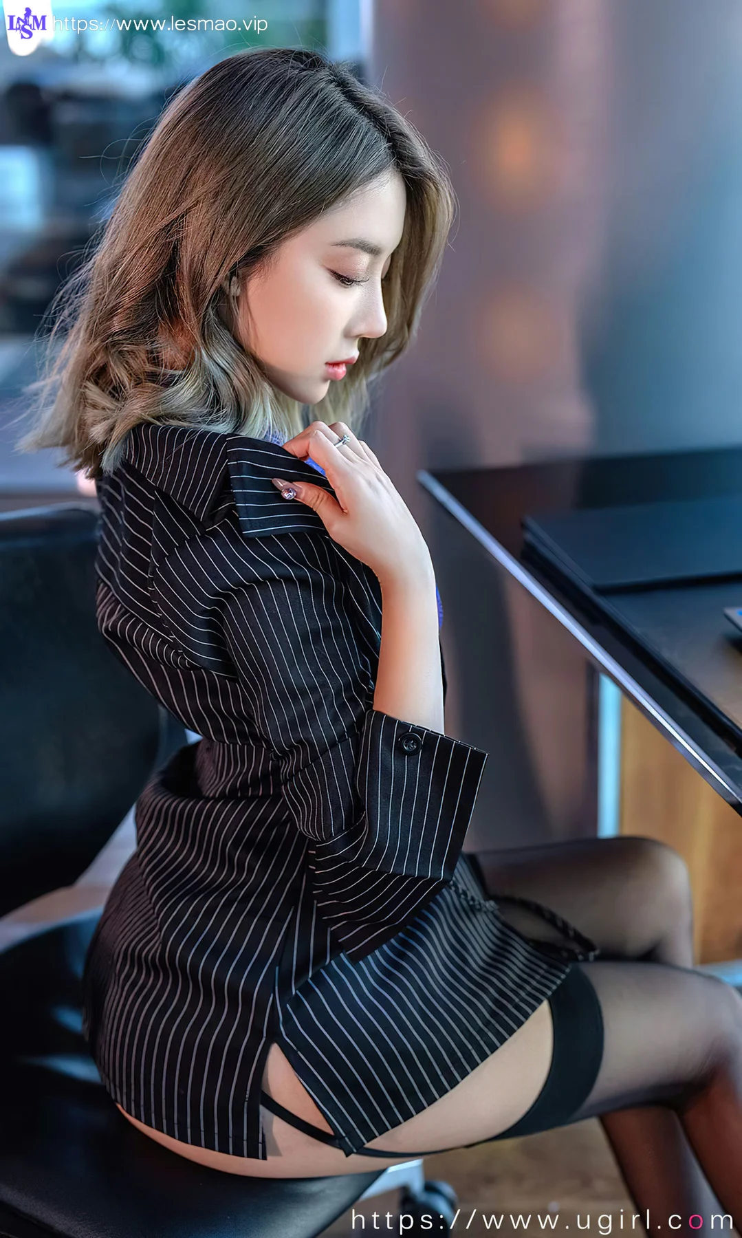 UGirls 爱尤物 No.2702 筱慧 西装加黑丝 - 27