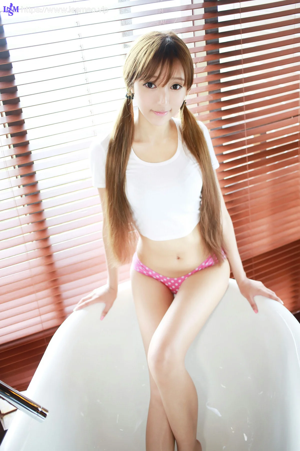 MyGirl美媛馆 No.074 王馨瑶 美女美腿 - 40