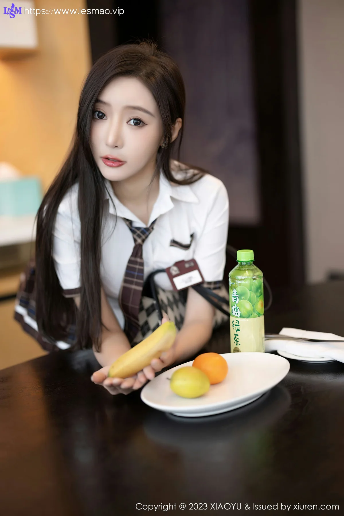 XIAOYU  语画界 Vol.1001  王馨瑶yanni 性感制服诱惑写真 - 12