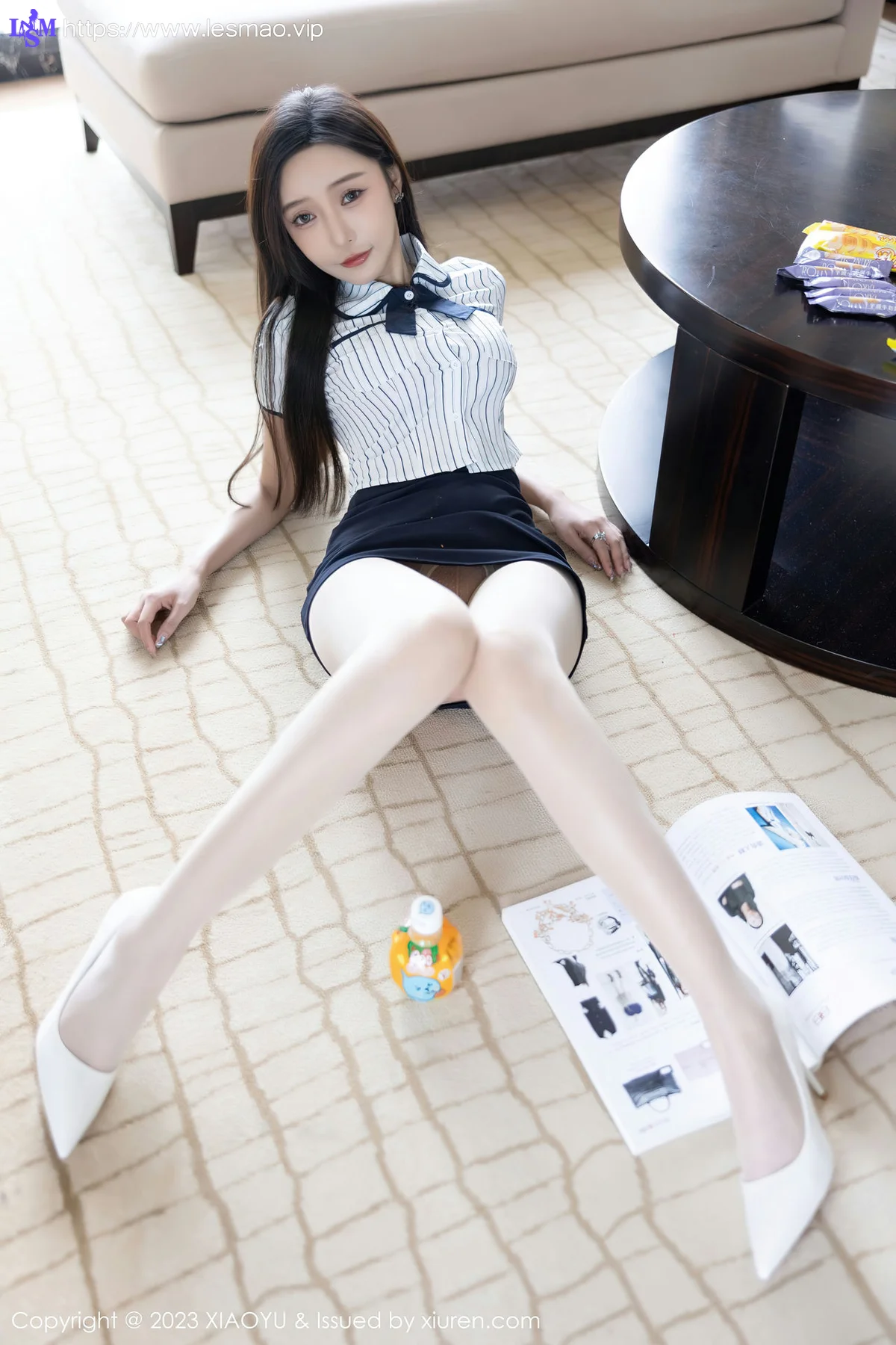 XIAOYU  语画界 Vol.1025  王馨瑶yanni 诱人原色丝袜性感写真 - 30