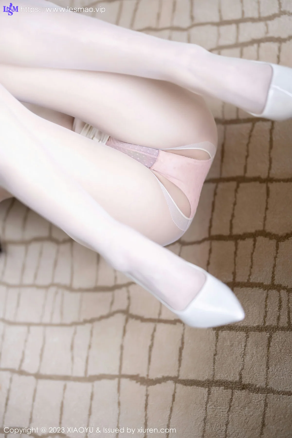 XIAOYU  语画界 Vol.1025  王馨瑶yanni 诱人原色丝袜性感写真 - 76