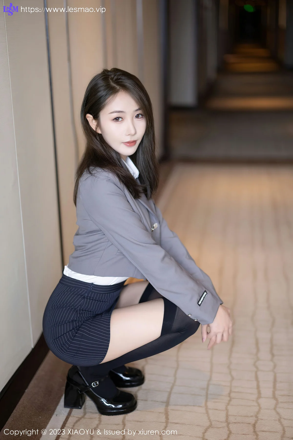 XIAOYU  语画界 Vol.1027  苏苏阿 黑色长筒袜性感写真2 - 15