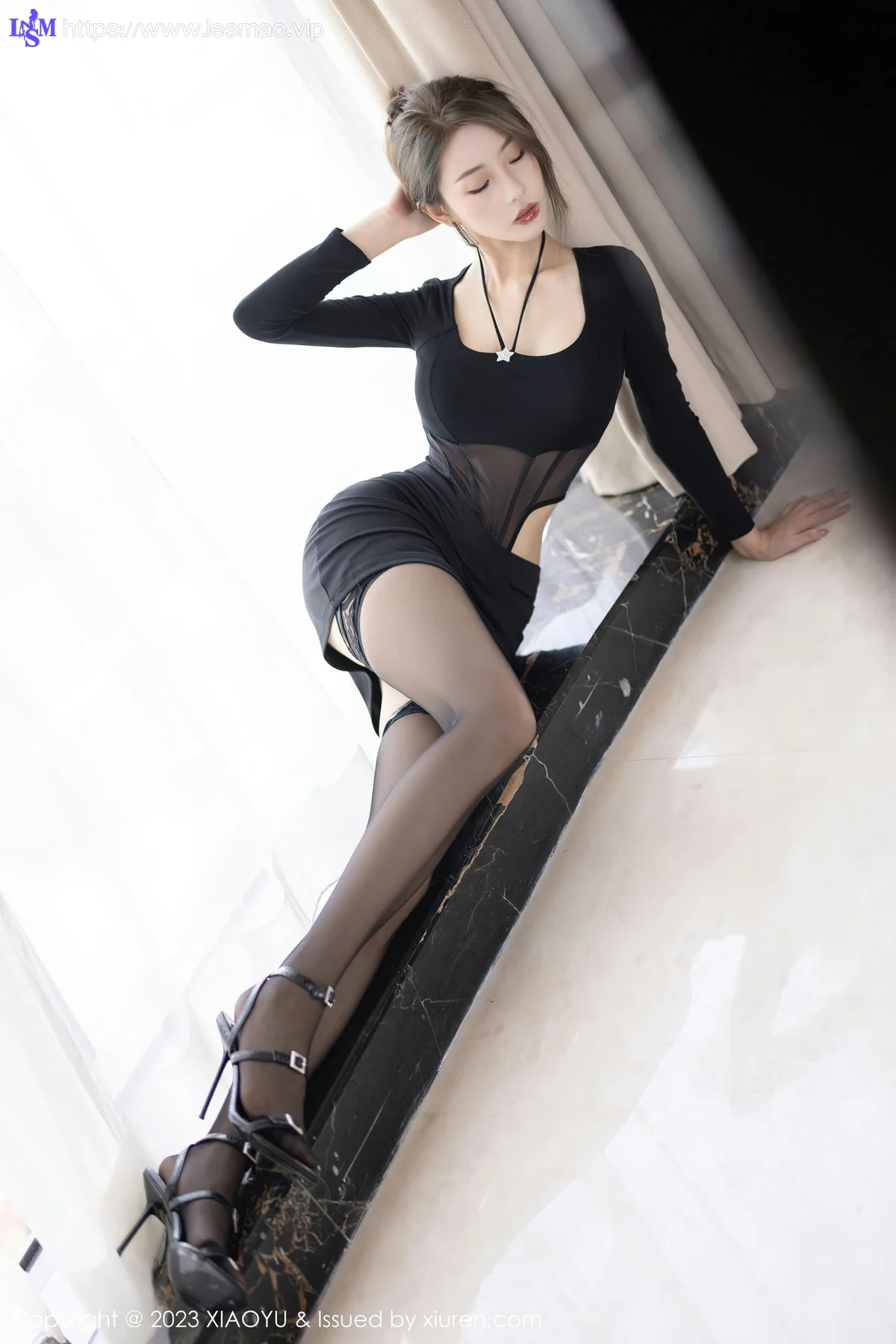 XIAOYU  语画界 Vol.1032  苏苏阿 黑色短裙性感写真22 - 13