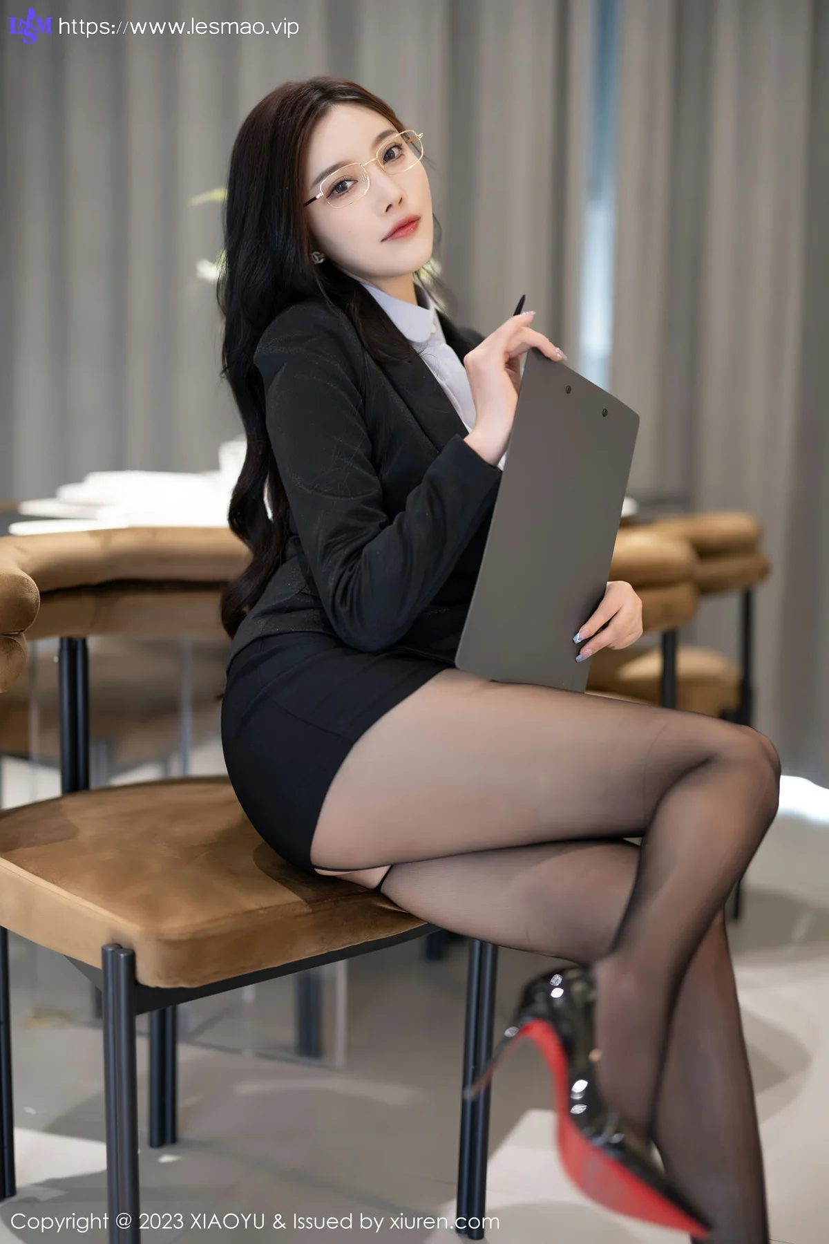 XIAOYU  语画界 Vol.1041  杨晨晨Yome 黑色职业装贵州旅拍写真11 - 11