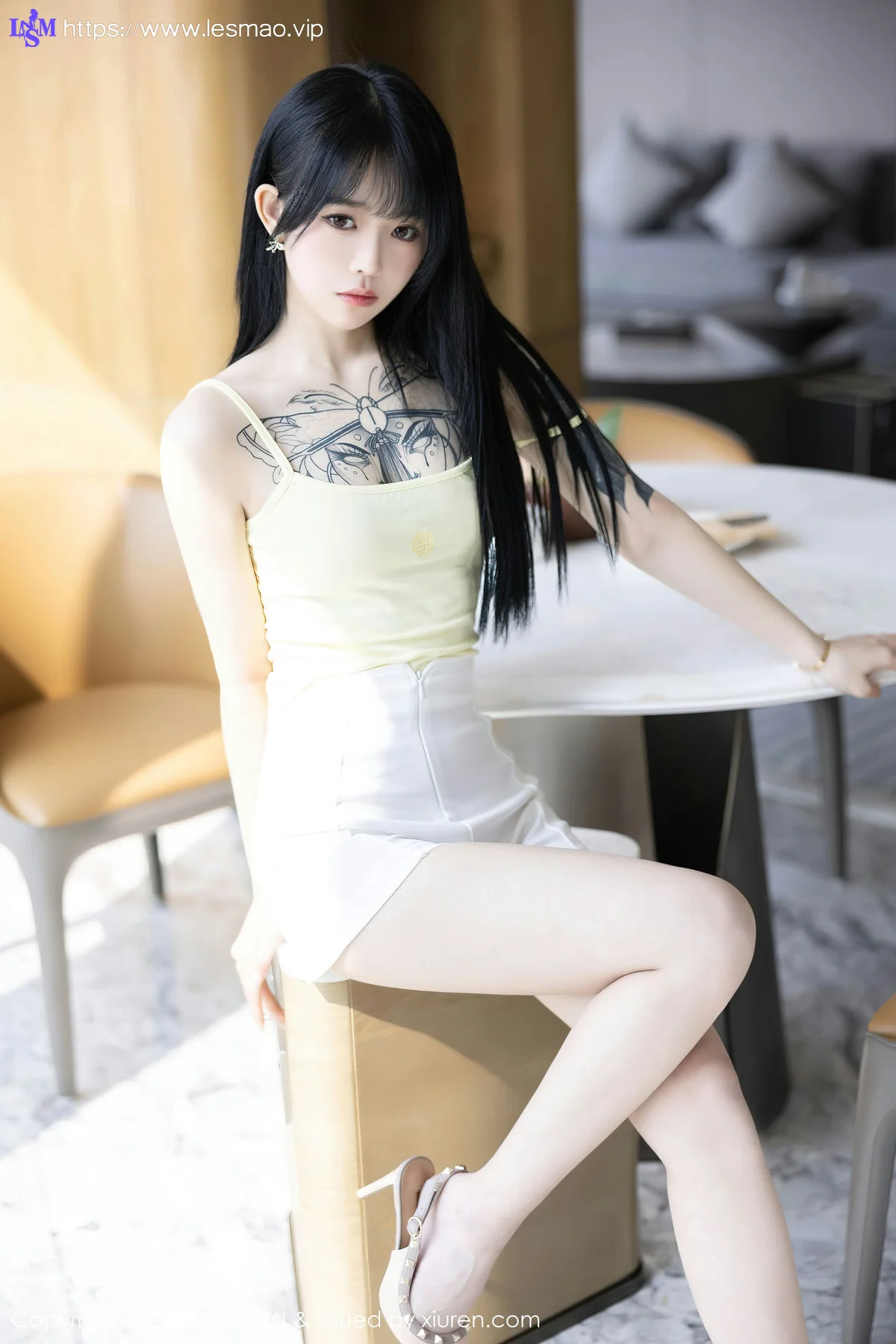 XIAOYU  语画界 Vol.1047  奶瓶. 性感蛋黄色性感写真3 - 24