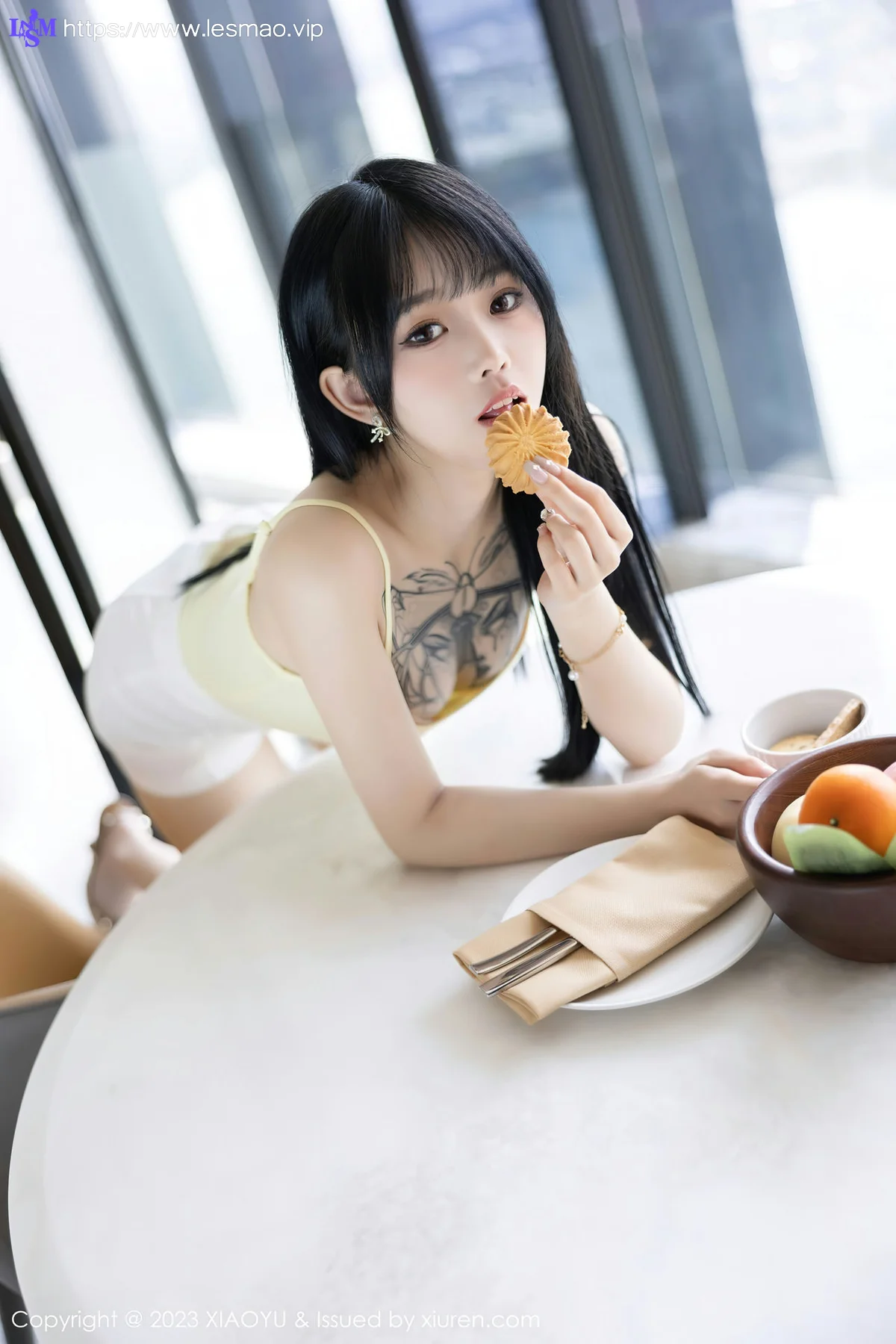 XIAOYU  语画界 Vol.1047  奶瓶. 性感蛋黄色性感写真3 - 27