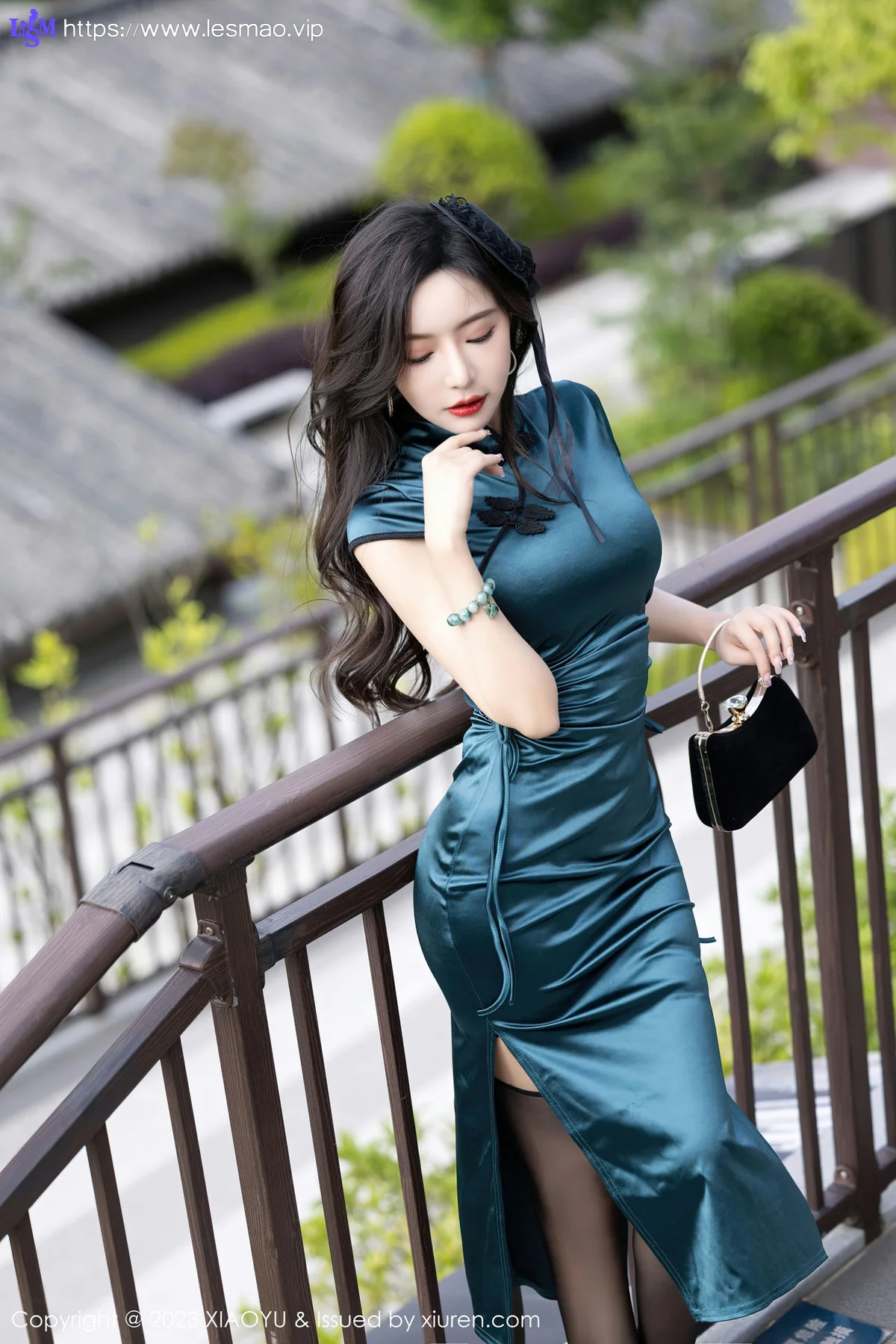 XIAOYU  语画界 Vol.1048  王馨瑶 暗绿色旗袍1 - 25