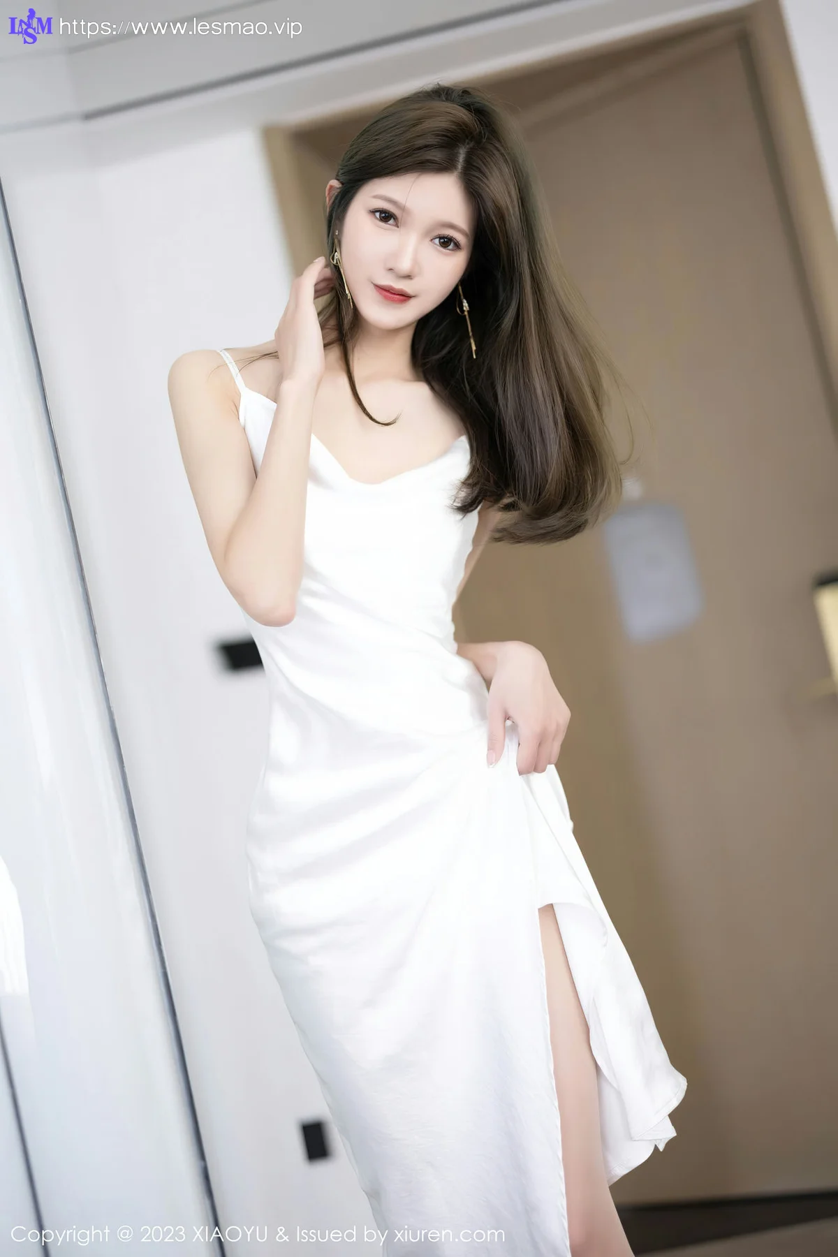 XIAOYU  语画界 Vol.1050  程程程 红色薄纱布兜性感私房1 - 15