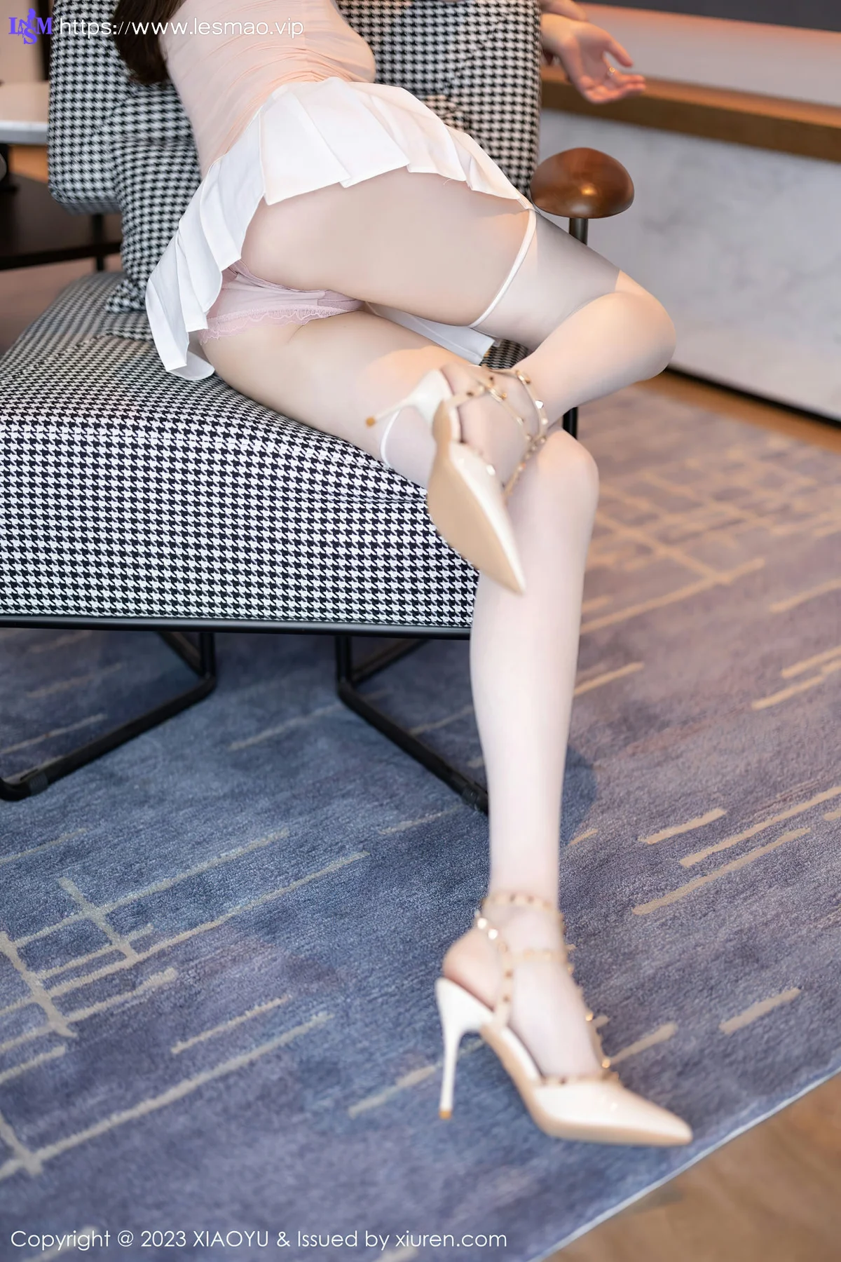 XIAOYU  语画  Vol.1069  梦心玥 诱人白色丝袜性感写真1 - 35