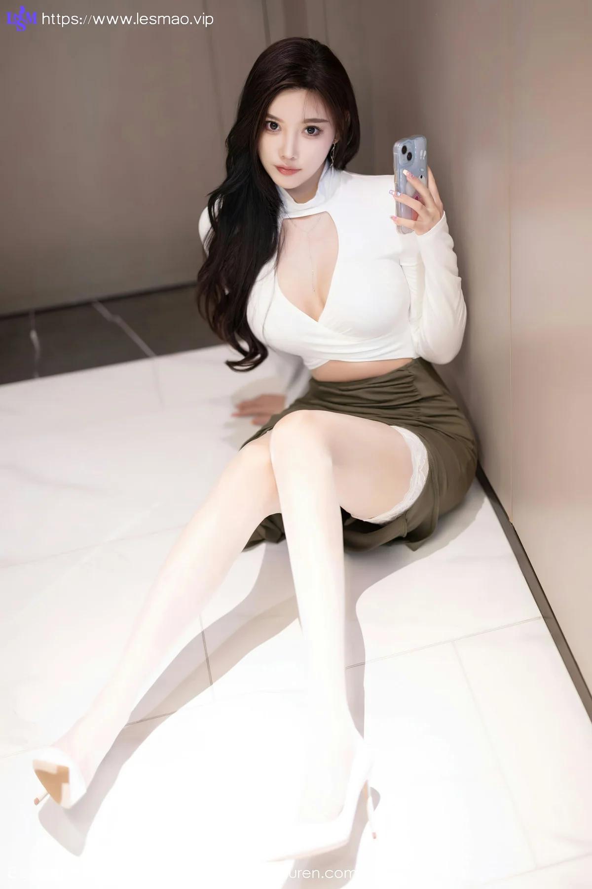 XIAOYU  语画  Vol.1080  杨晨晨Yome 绿色短裙性感写真1 - 9