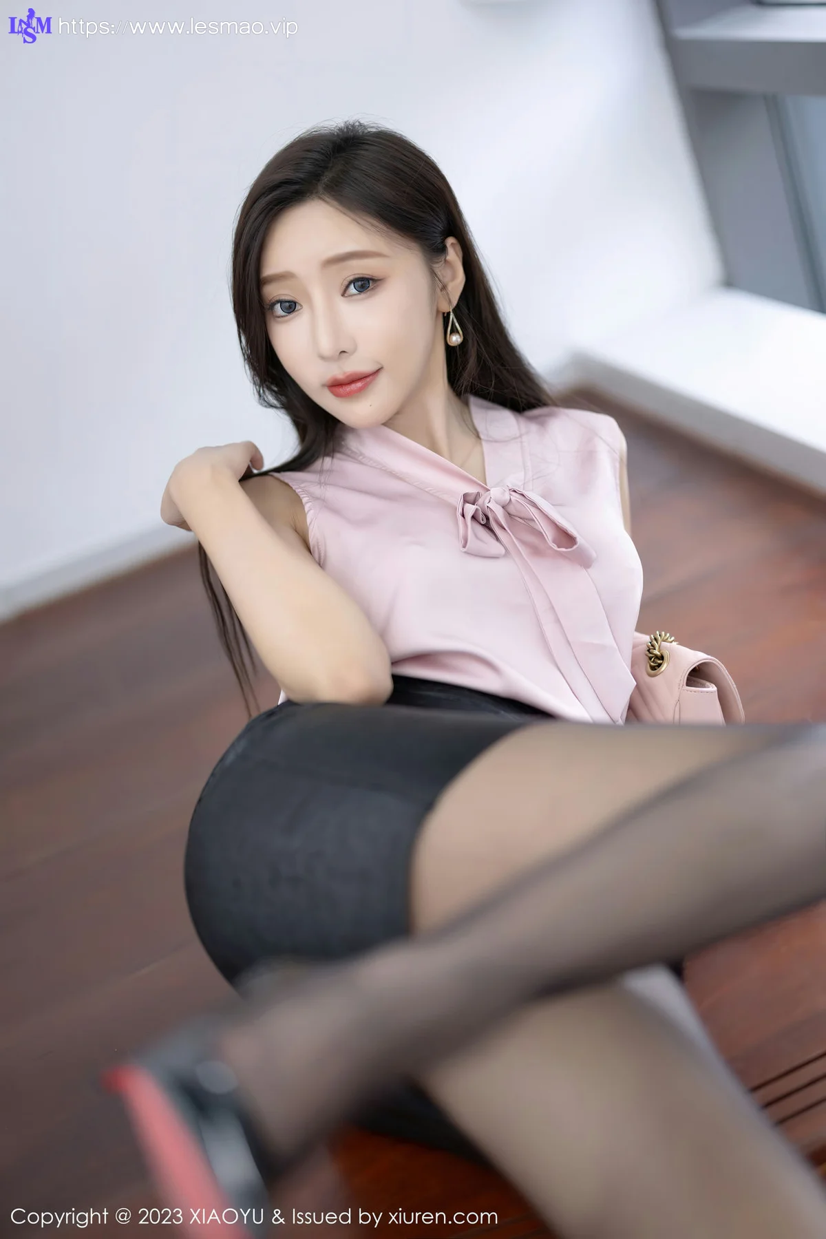 XIAOYU  语画  Vol.1086  王馨瑶yanni 魅惑黑丝性感写真222 - 19
