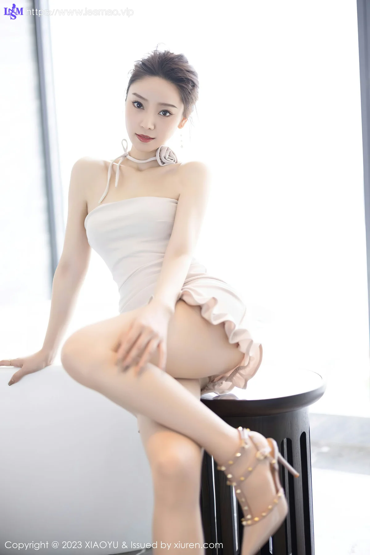 XIAOYU  语画  Vol.1132  苏曼兮 露肩短裙性感写真11 - 16