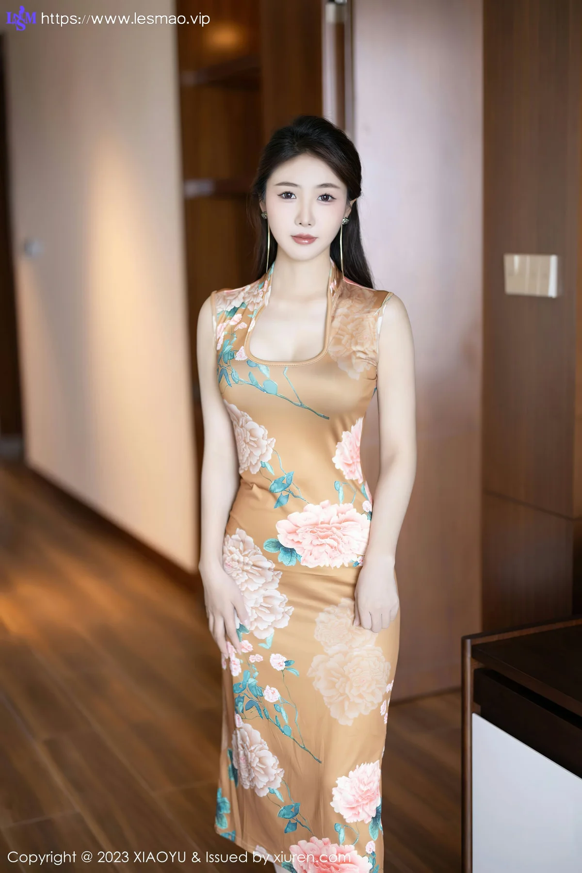 XIAOYU  语画  Vol.1133  苏苏阿 暖色旗袍性感写真2 - 1