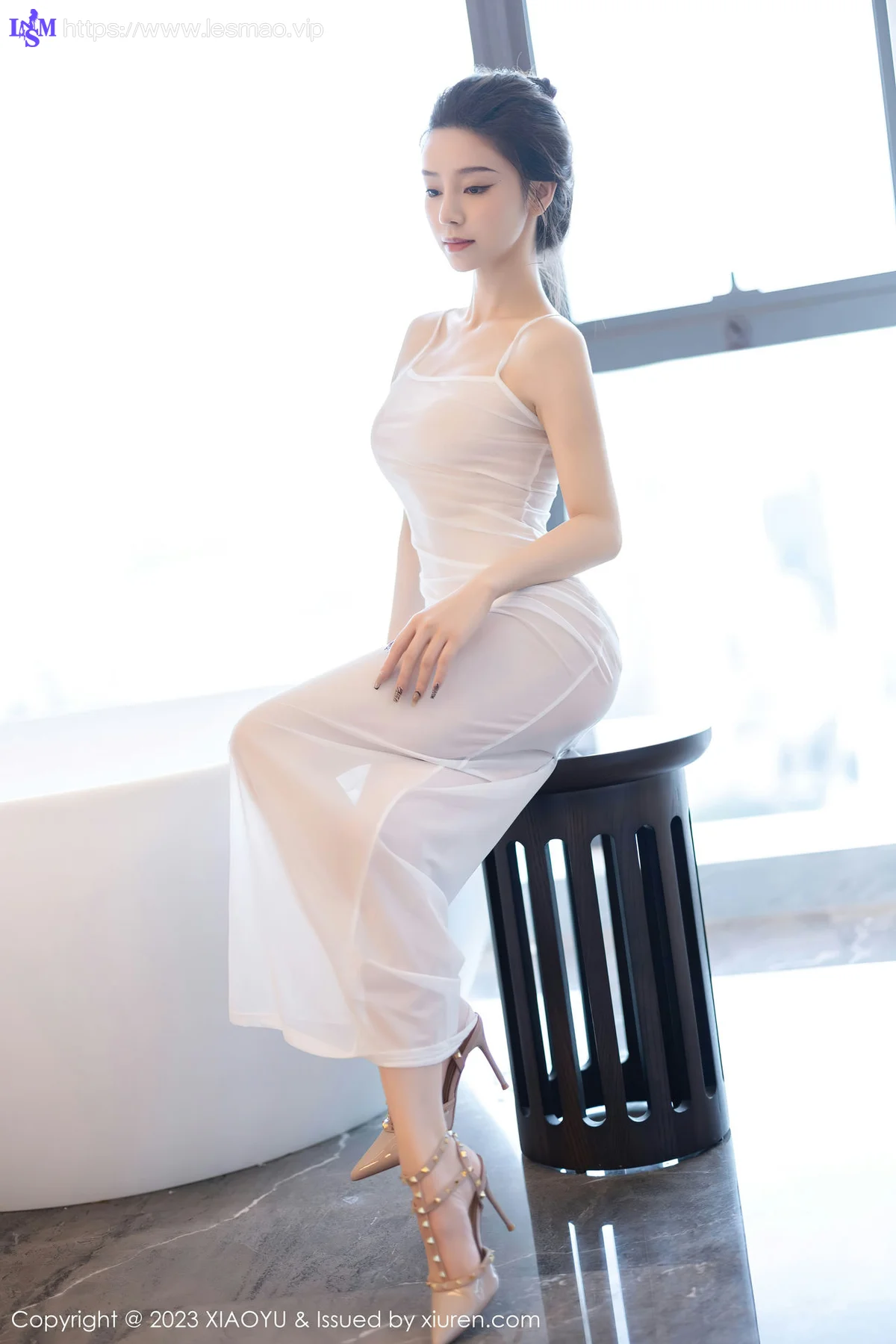 XIAOYU  语画  Vol.1152  苏曼兮 诱人白色丝袜性感写真2 - 34