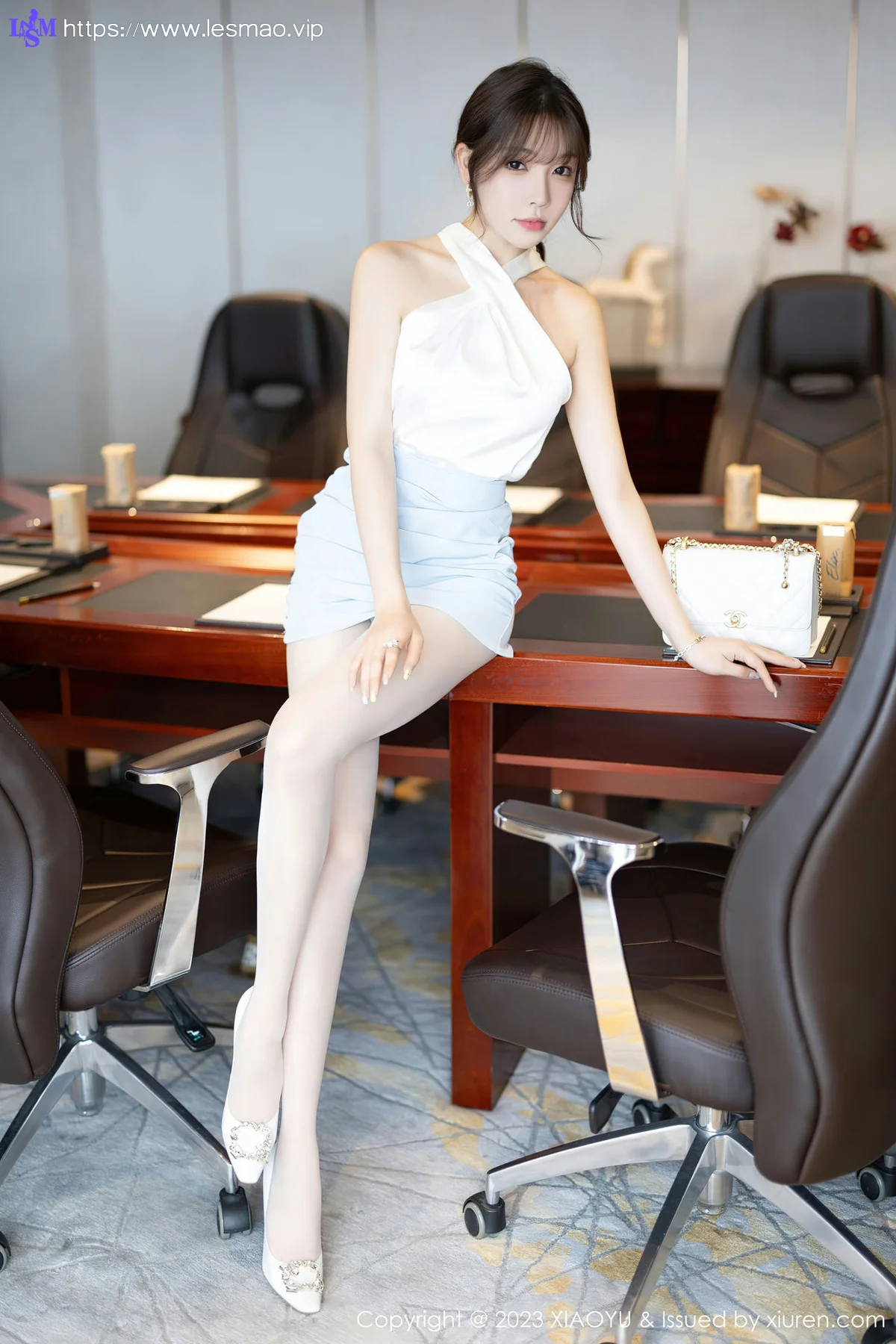 XIAOYU  语画  Vol.1155  徐莉芝Booty 白色丝袜海南旅拍11 - 13