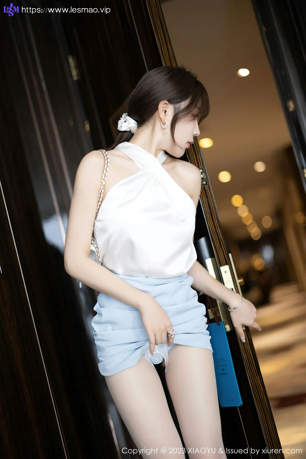 XIAOYU  语画  Vol.1155  徐莉芝Booty 白色丝袜海南旅拍11 - 21