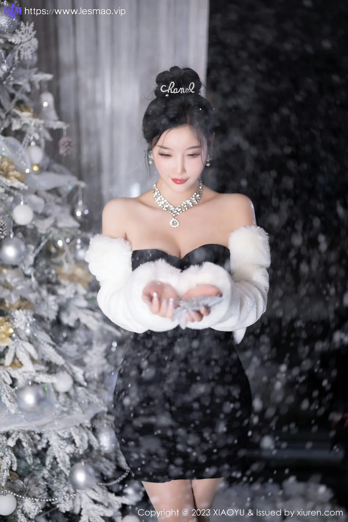 XIAOYU  语画  Vol.1170  杨晨晨Yome 皮衣网袜海南旅拍111 - 11