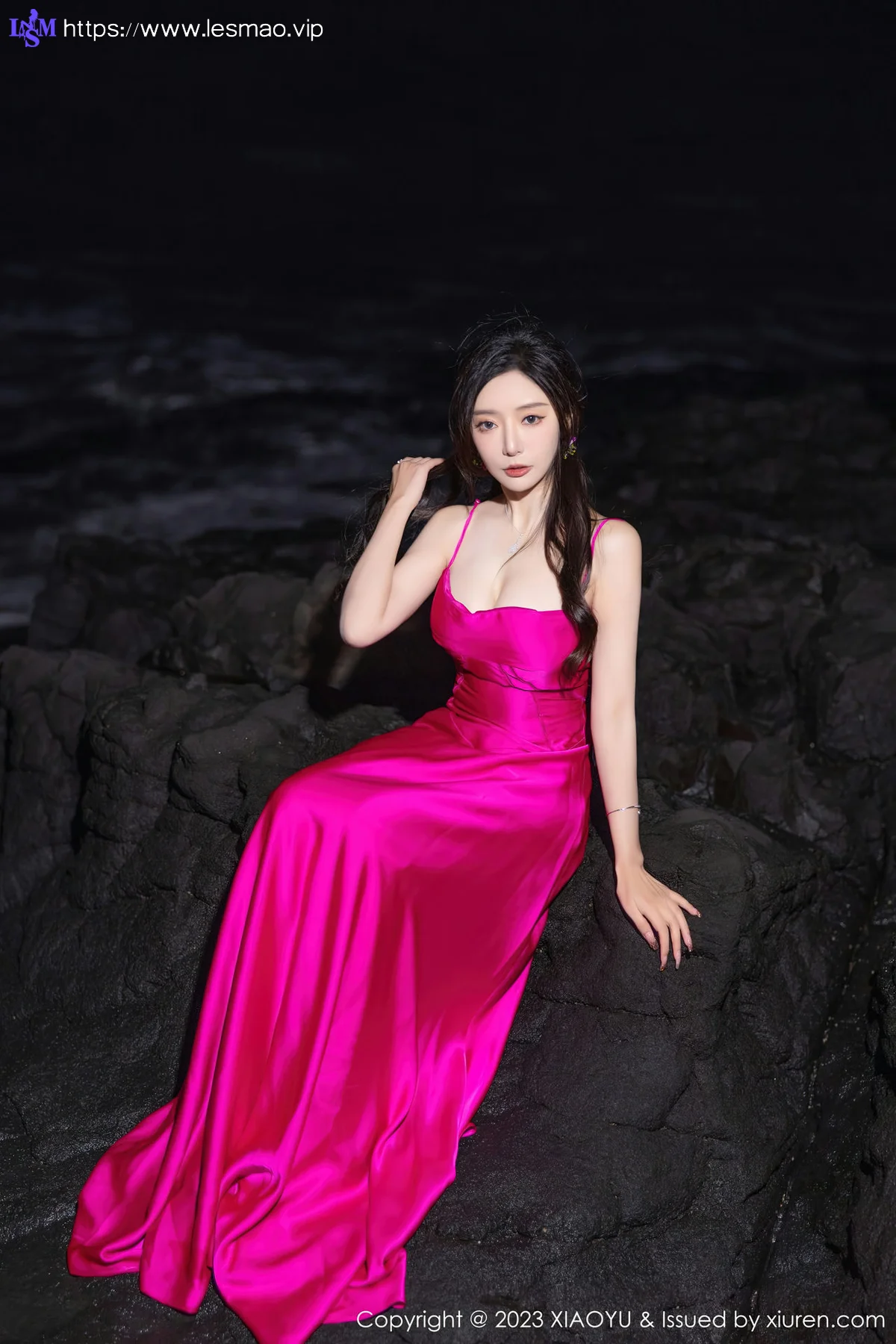 XIAOYU  语画  Vol.1174  王馨瑶yanni 黑色蕾丝情趣海南旅拍11 - 13