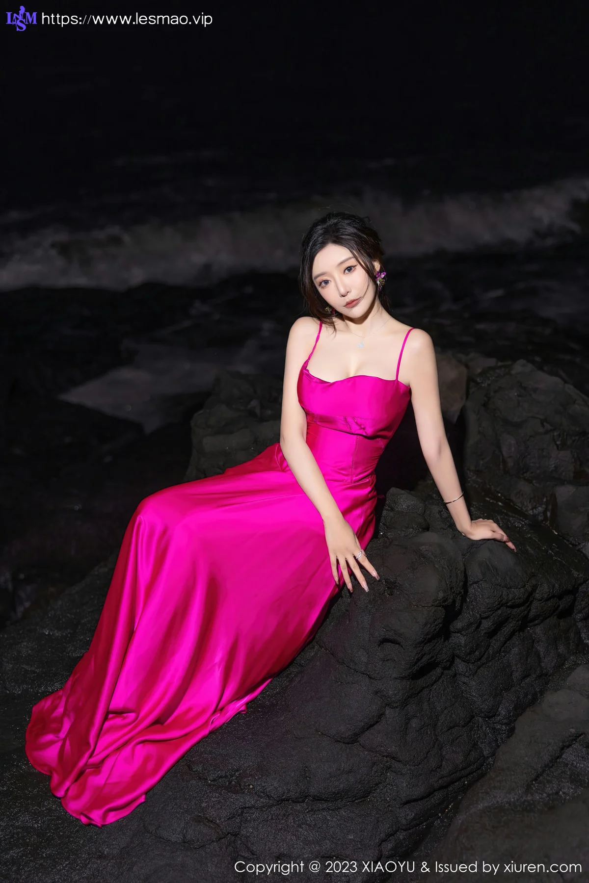 XIAOYU  语画  Vol.1174  王馨瑶yanni 黑色蕾丝情趣海南旅拍11 - 15