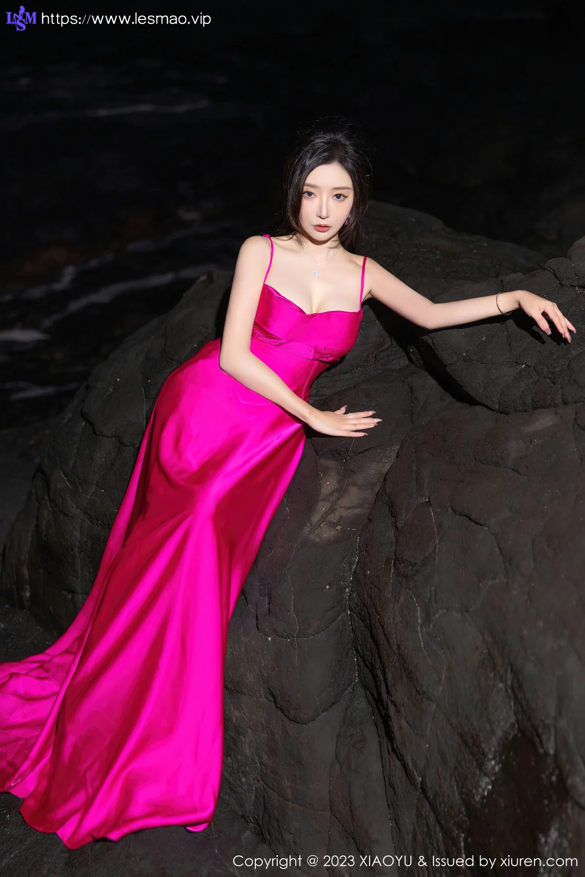 XIAOYU  语画  Vol.1174  王馨瑶yanni 黑色蕾丝情趣海南旅拍11 - 16