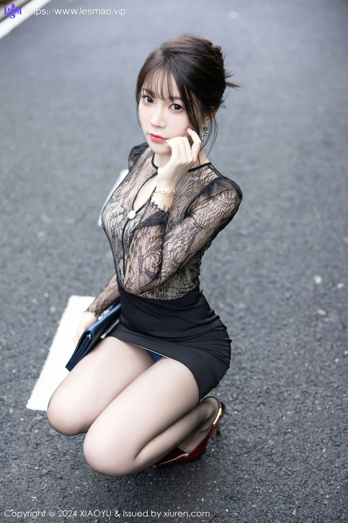 XIAOYU  语画  Vol.1181  徐莉芝Booty 轻透上衣海南旅拍写真1 - 12