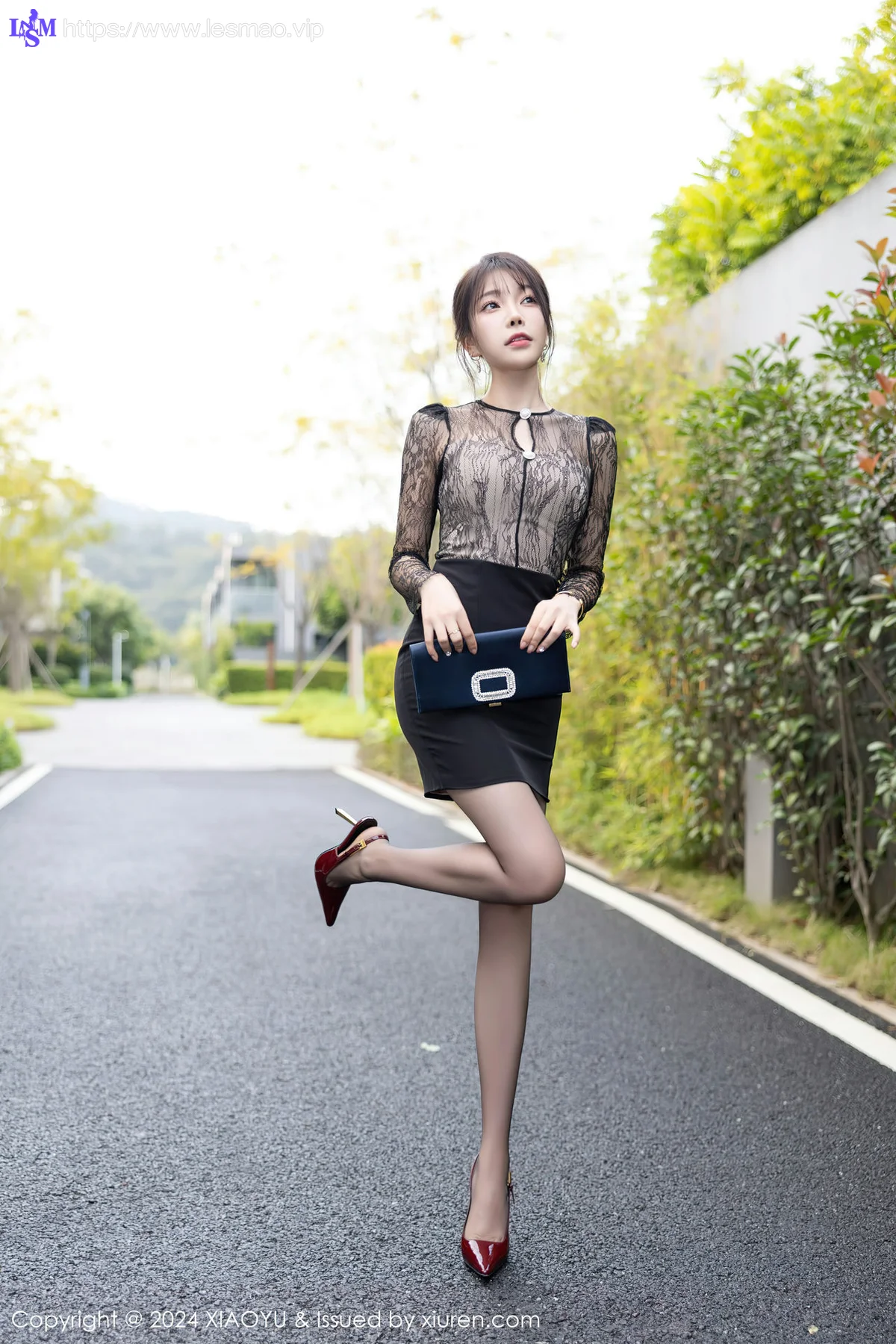 XIAOYU  语画  Vol.1181  徐莉芝Booty 轻透上衣海南旅拍写真1 - 19