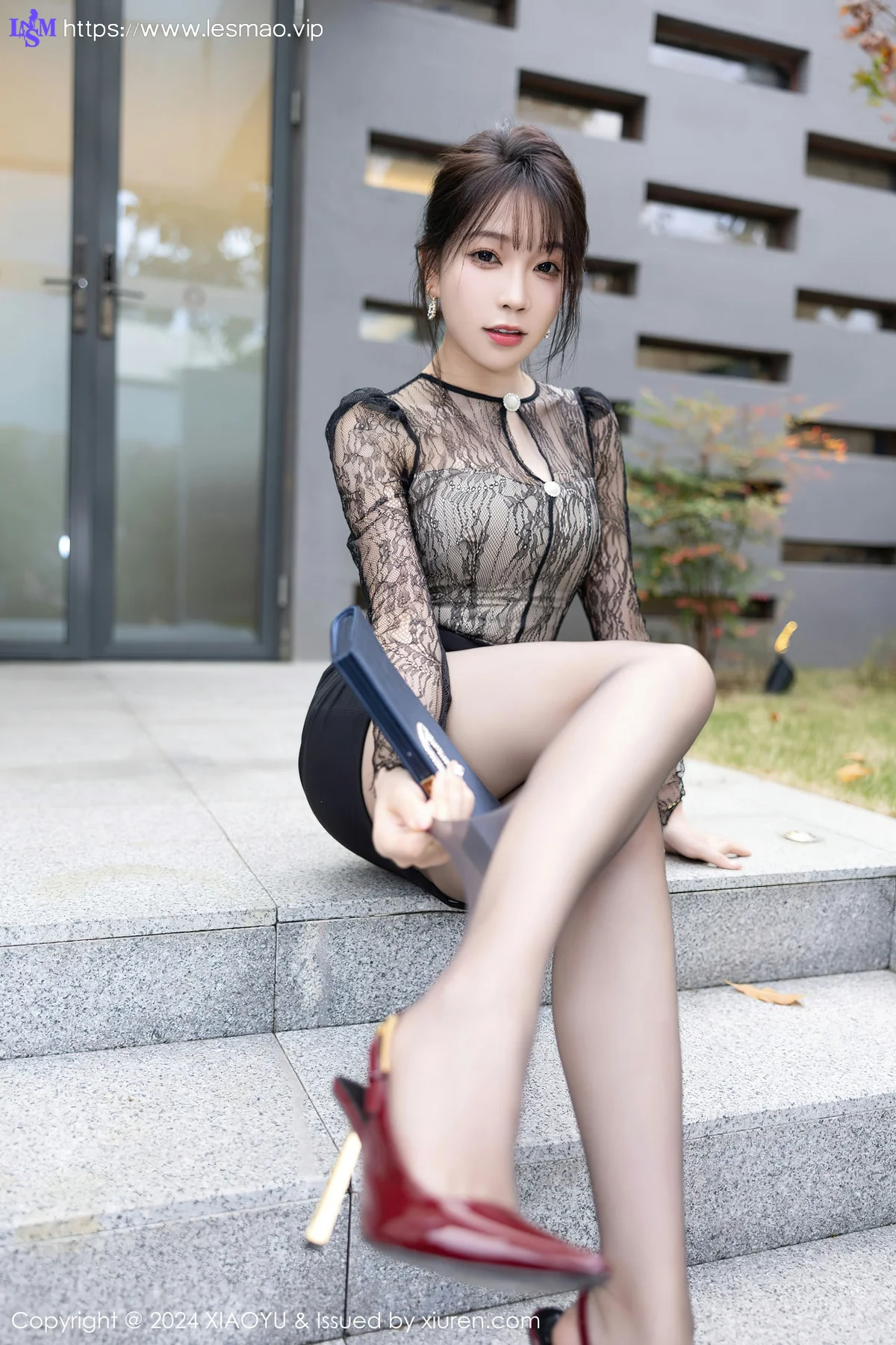 XIAOYU  语画  Vol.1181  徐莉芝Booty 轻透上衣海南旅拍写真1 - 24