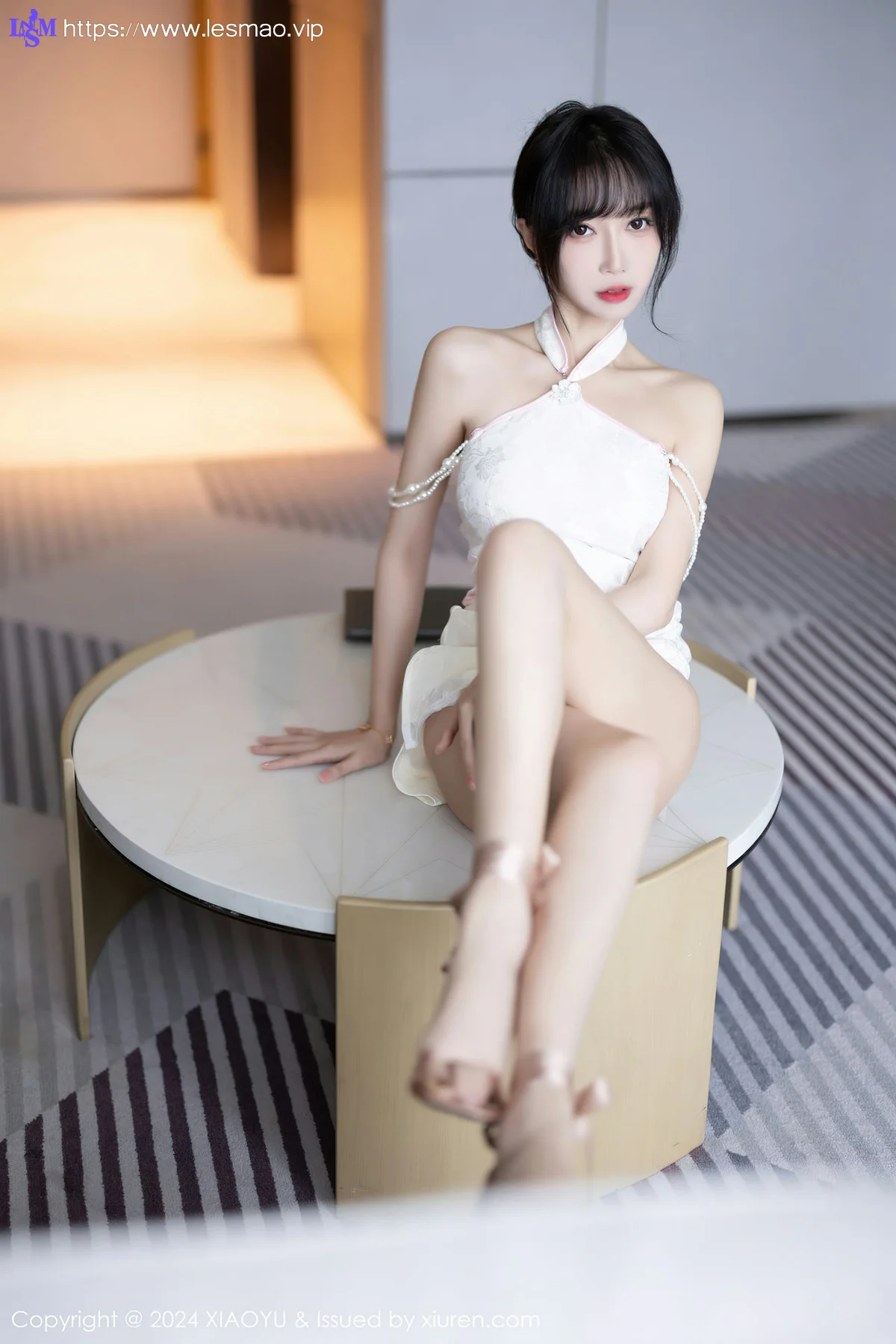 XIAOYU  语画  Vol.1186  王馨瑶yanni 诱人灰丝海南旅拍11 - 31