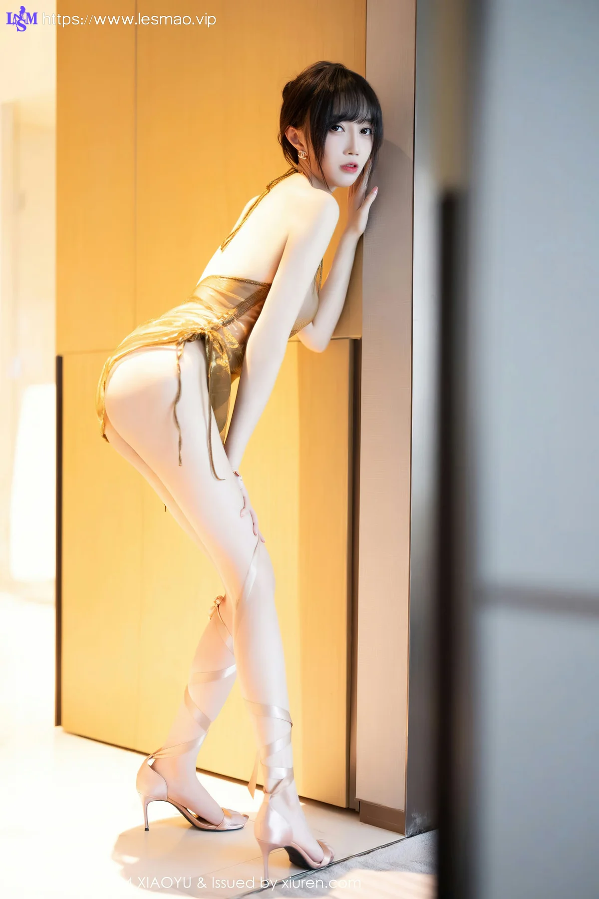 XIAOYU  语画  Vol.1186  王馨瑶yanni 诱人灰丝海南旅拍11 - 55