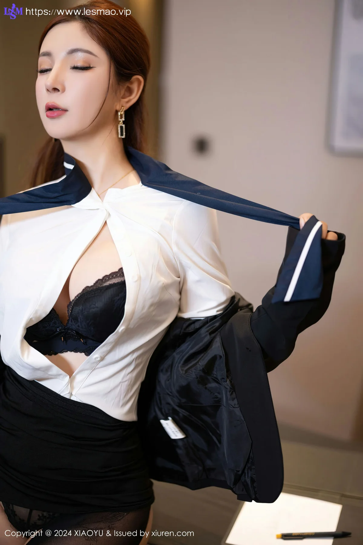 XIAOYU  语画  Vol.1217  小蛮妖Yummy 深色OL服饰海南旅拍3 - 35