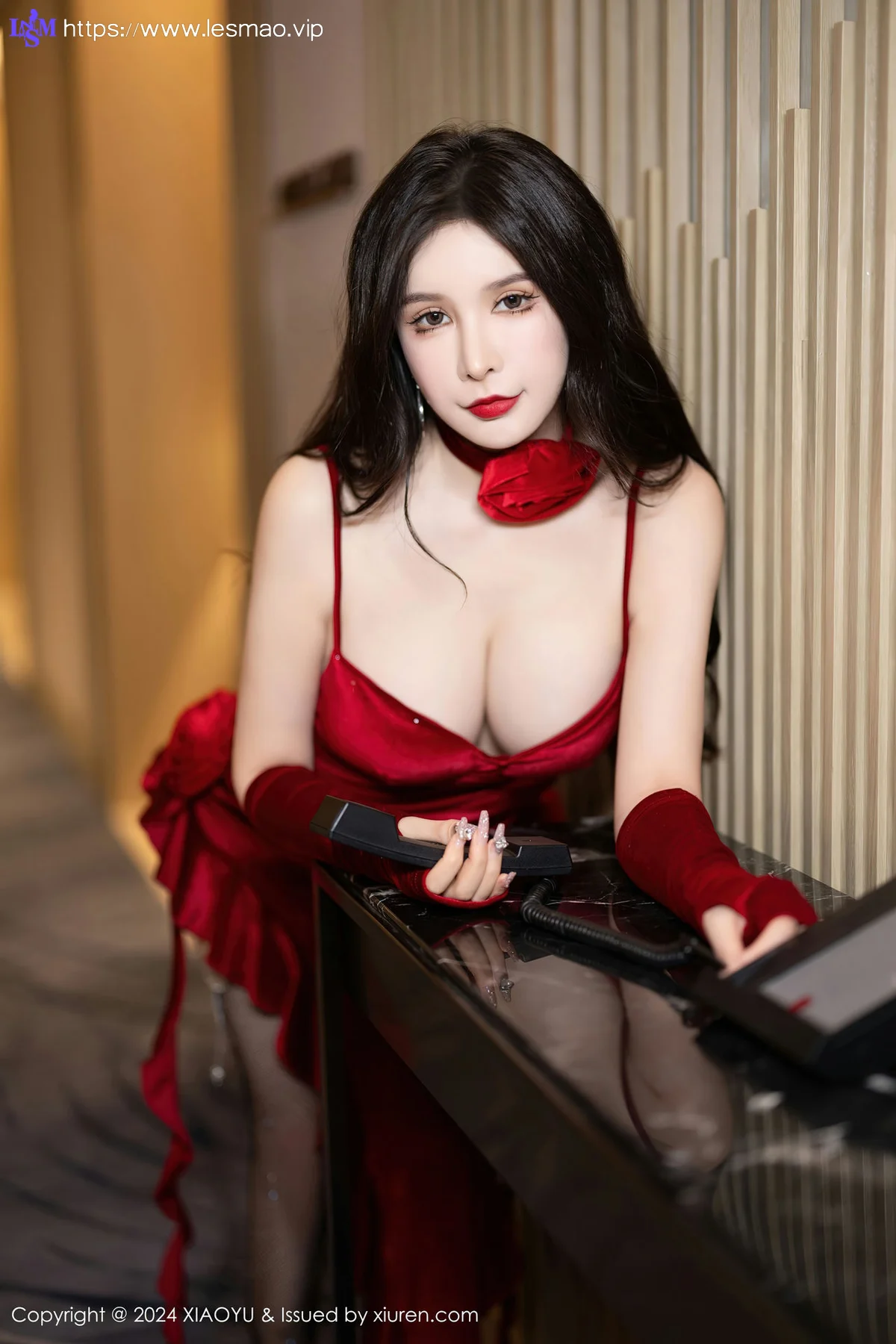 XIAOYU  语画  Vol.1228 李丽莎 暗红色吊带短裙性感写真3 - 17