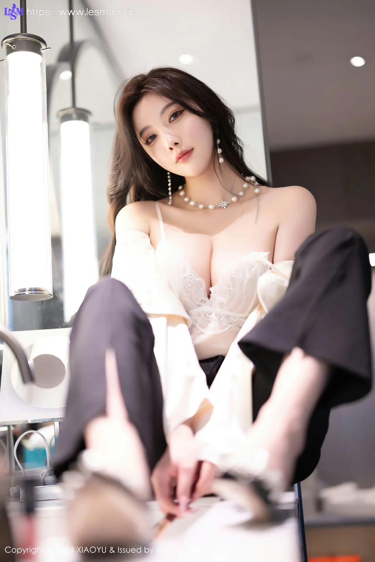 XIAOYU  语画  Vol.1233 杨晨晨Yome 魅惑黑丝哈尔滨旅拍1 - 37