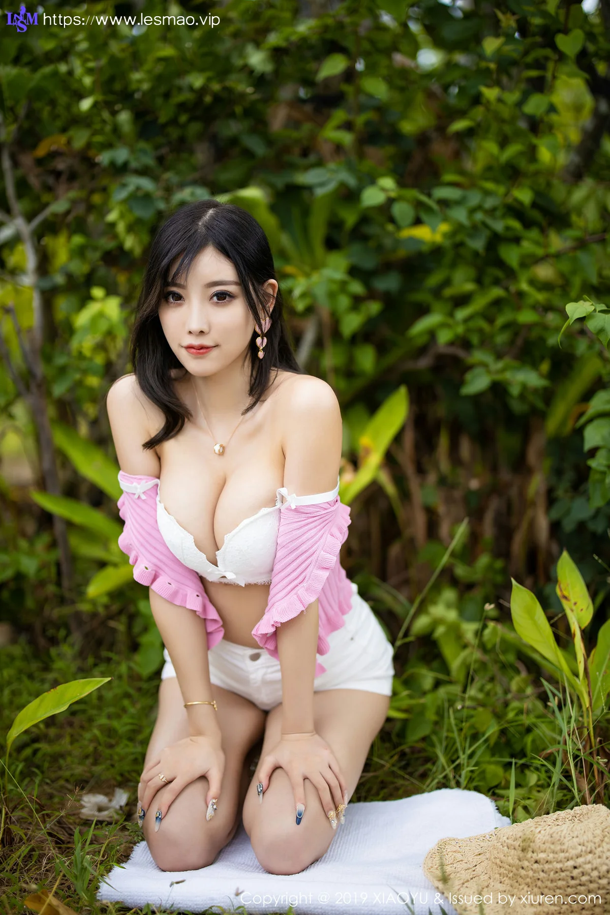 XIAOYU  语画界 Vol.169 杨晨晨sugar 蕾丝内衣清甜迷人心愿旅拍 - 25