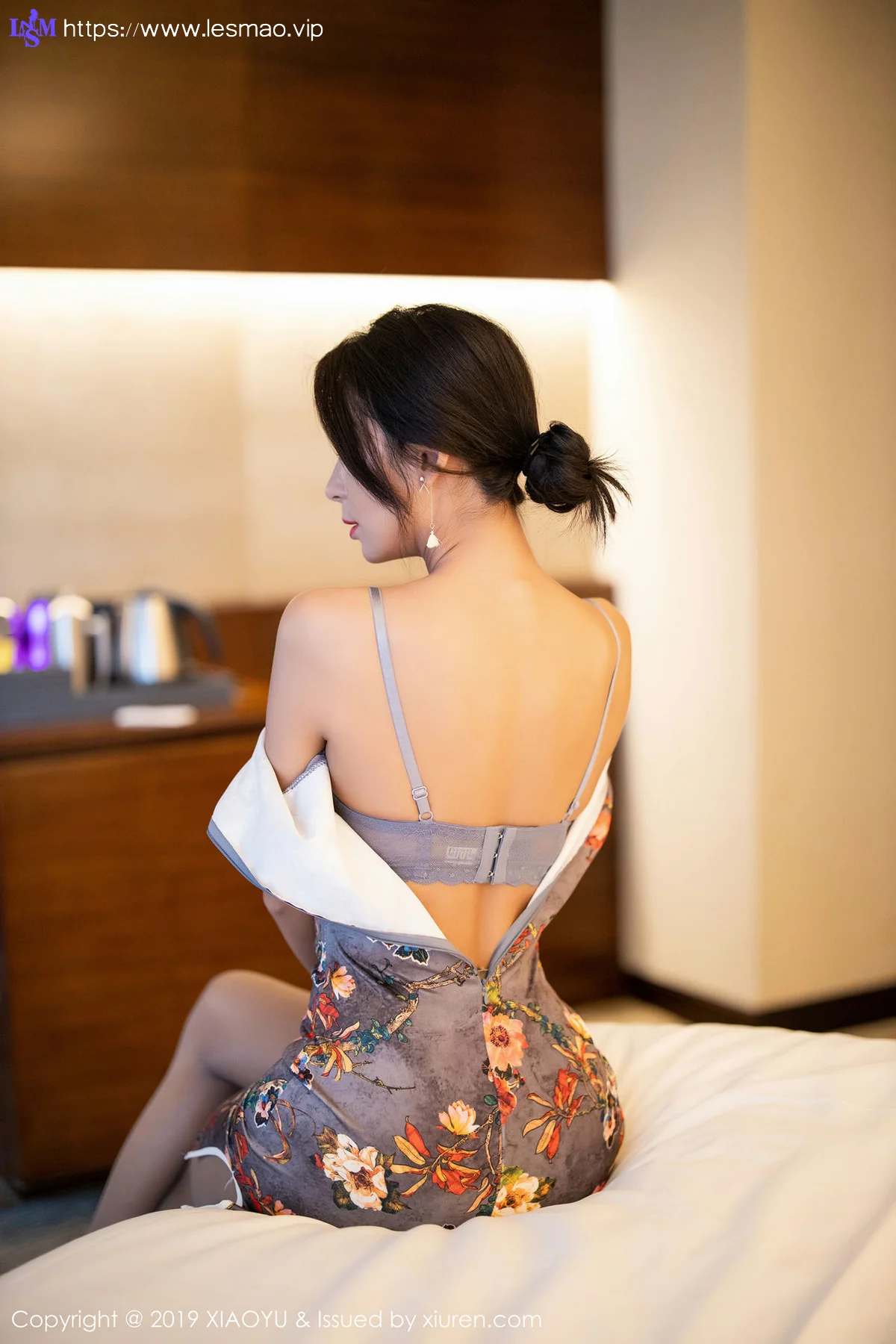 XIAOYU  语画界 Vol.196 性感旗袍 Carry 丝袜美腿写真 - 39