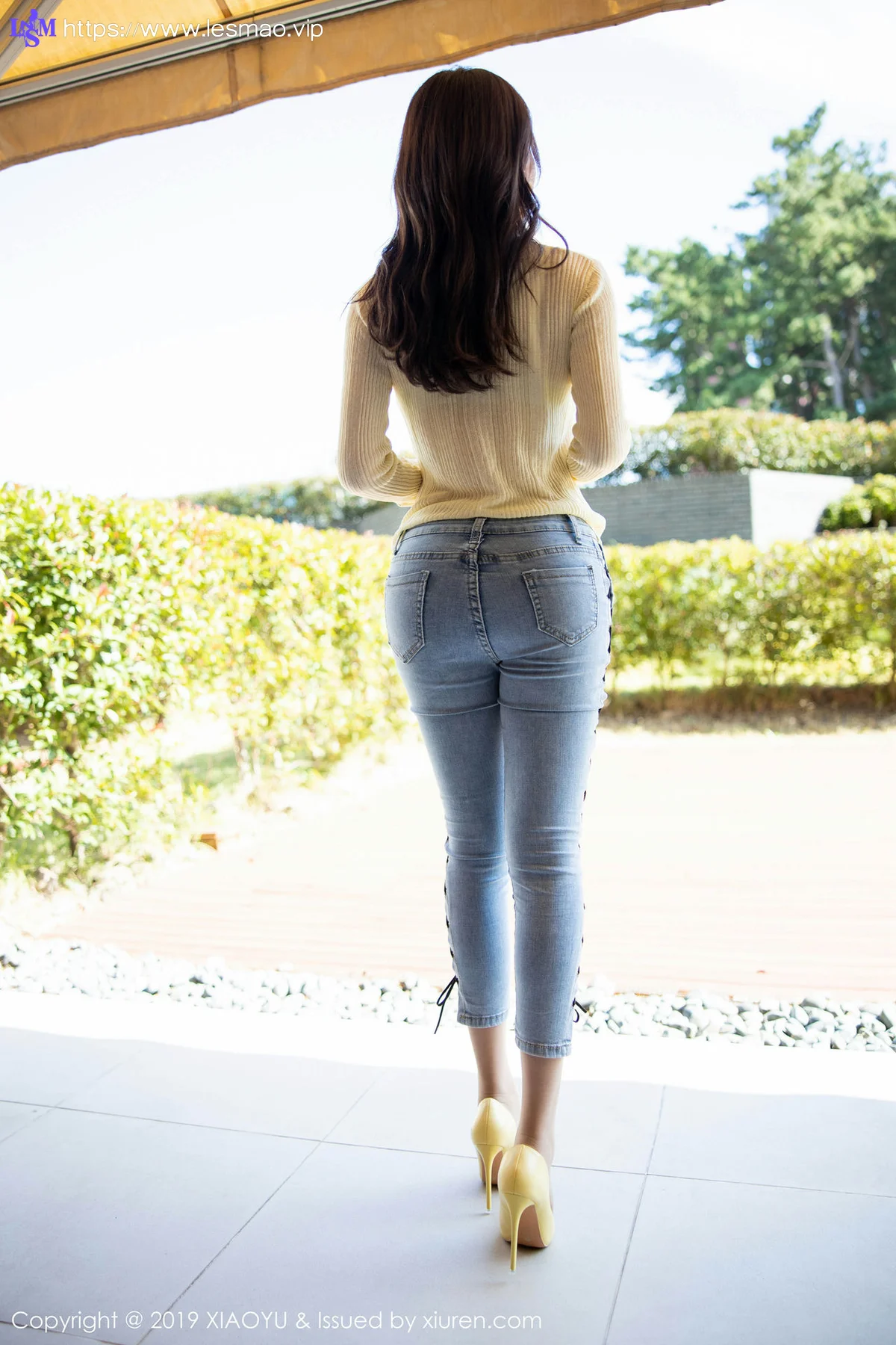 XIAOYU  语画界 Vol.197 肉丝丝袜121P 芝芝Booty济州岛旅拍 - 11