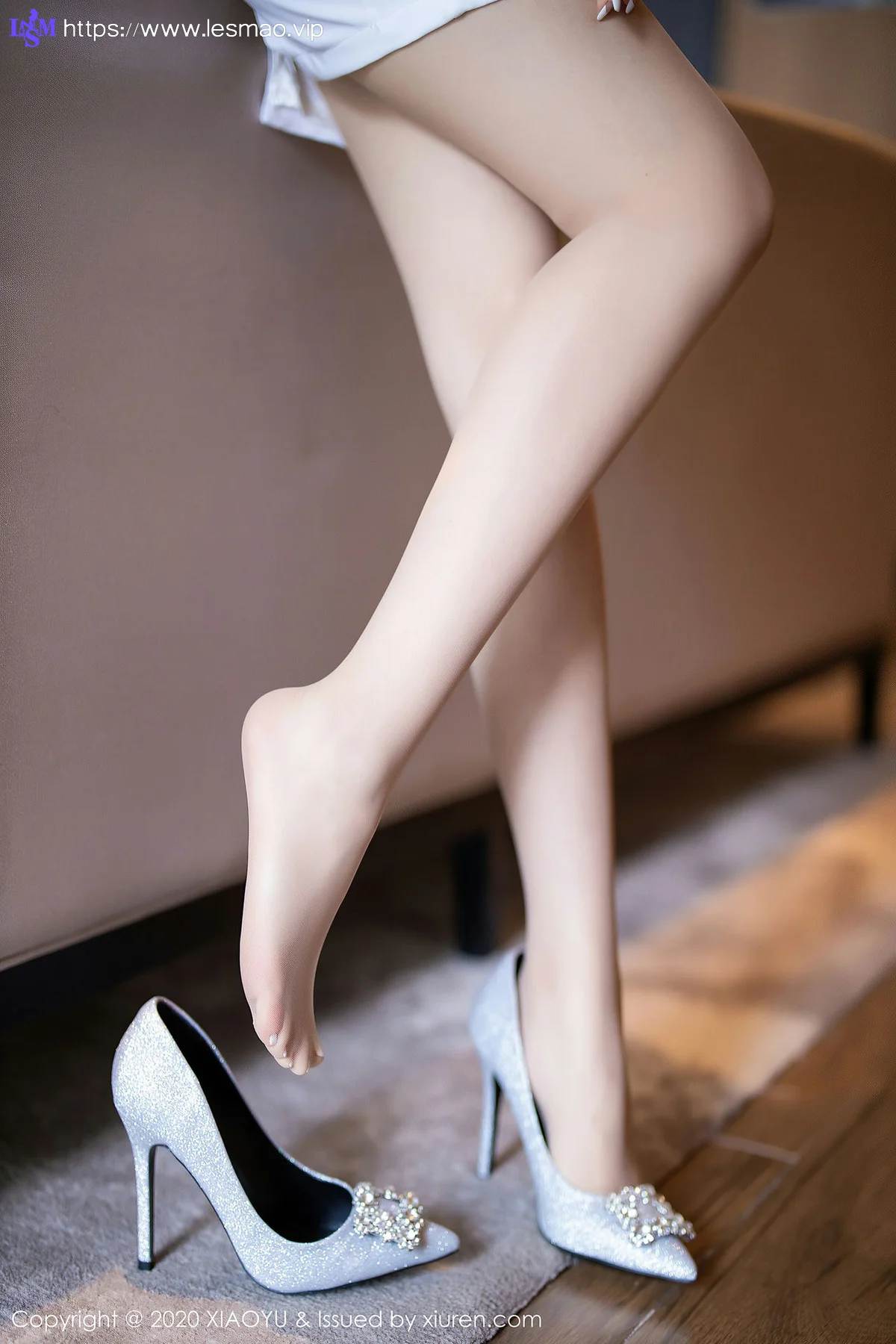 XIAOYU  语画界 Vol.340  性感豹纹朦胧丝足 芝芝booty  旅拍写真 - 52