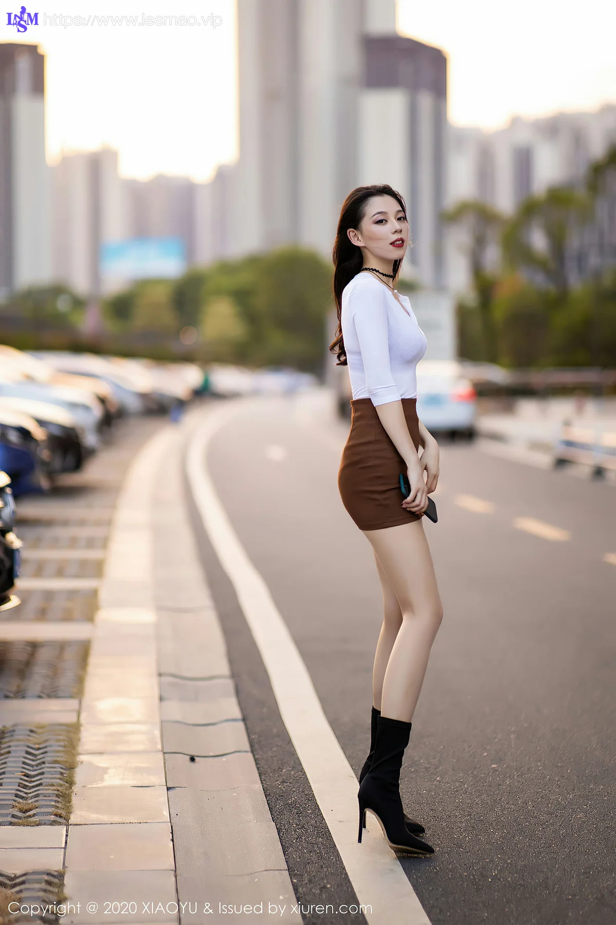 XIAOYU  语画界 Vol.387 靓丽户外车模 言沫 - 24