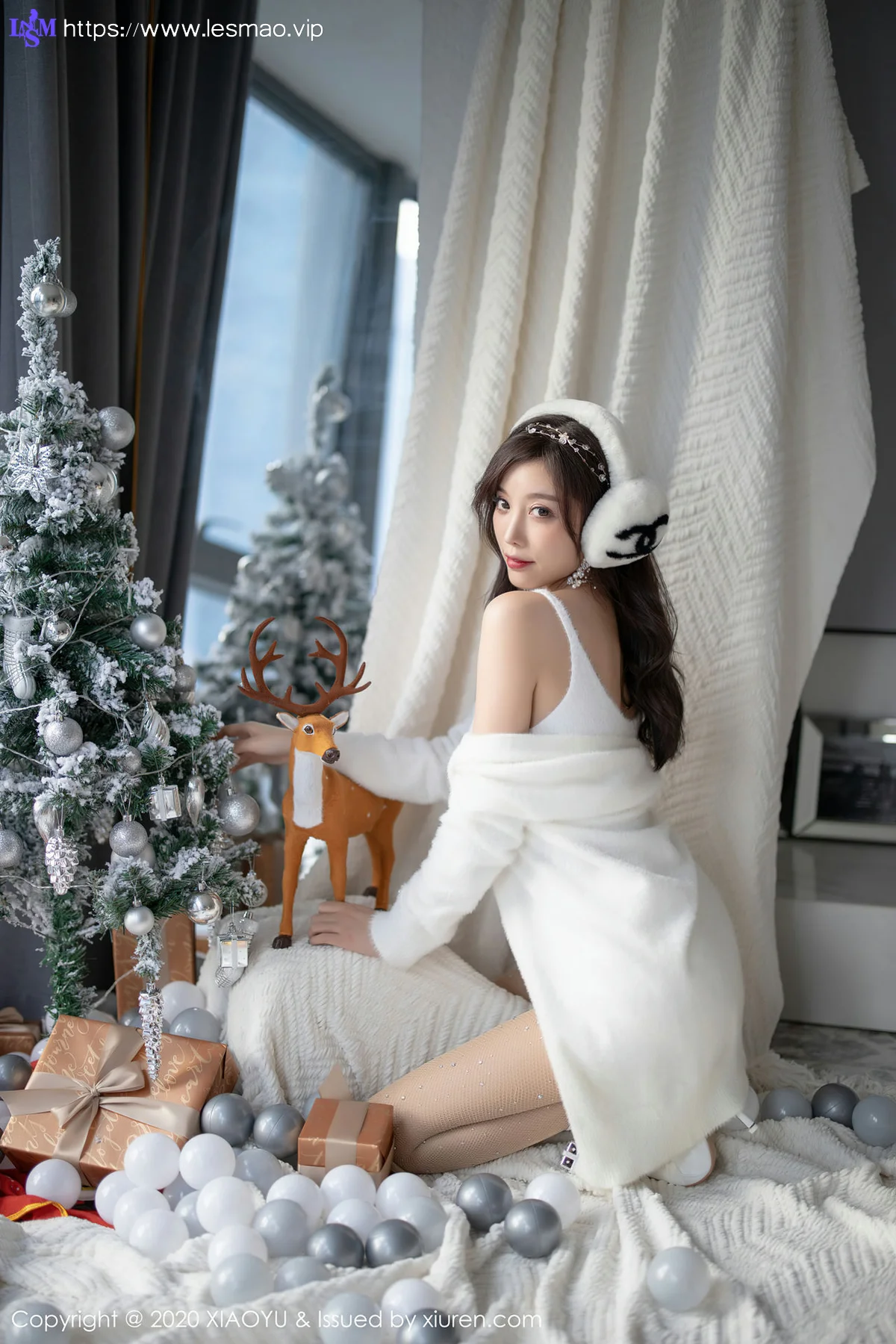 XIAOYU  语画界 Vol.437 性感白丝圣诞 杨晨晨 - 24