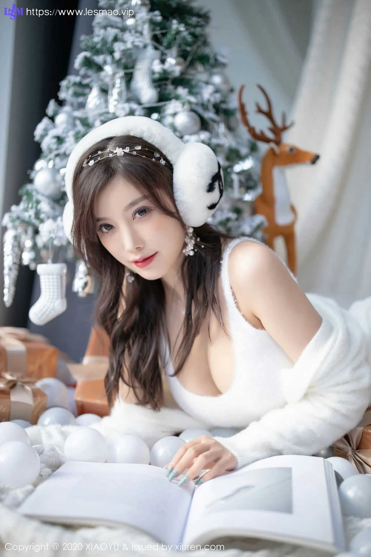 XIAOYU  语画界 Vol.437 性感白丝圣诞 杨晨晨 - 29