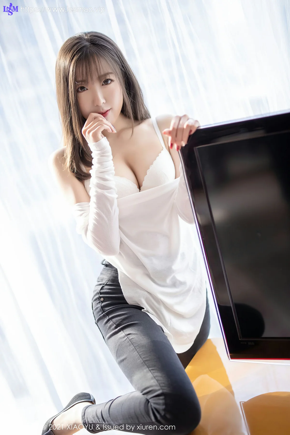 XIAOYU  语画界 Vol.458 清秀娇柔多姿 蜜桃酱o 妹子新人 - 24