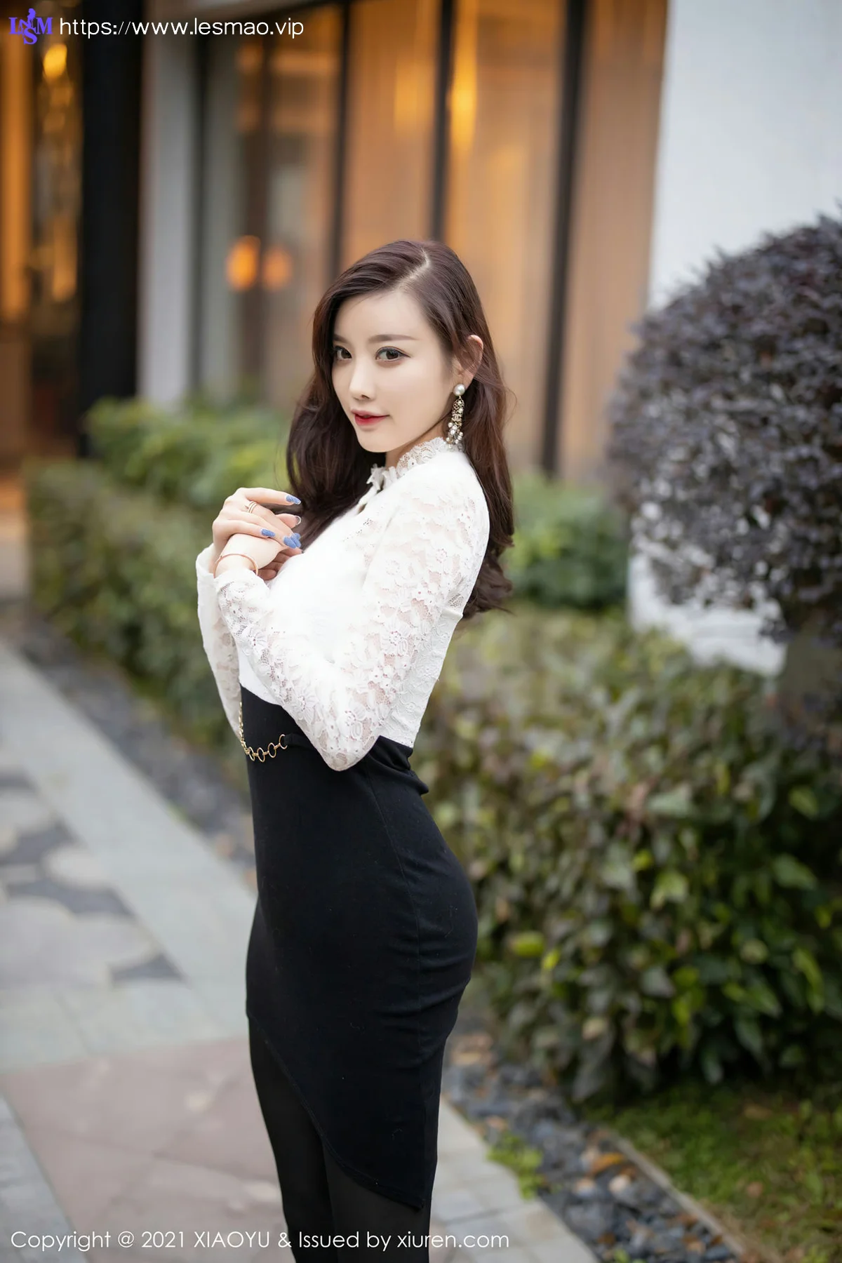 XIAOYU  语画界 Vol.462 女神写真 杨晨晨sugar 经典黑白制服 - 3