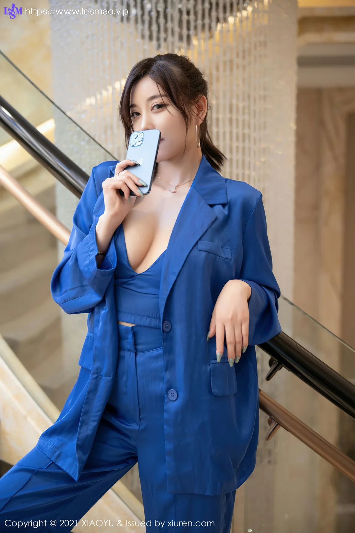 XIAOYU  语画界 Vol.467 爆乳女神 杨晨晨 蓝色西装 - 25